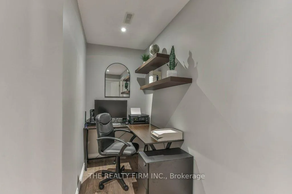 Photo 38 of 92 Westlake Drive, St. Thomas — HOMEH
