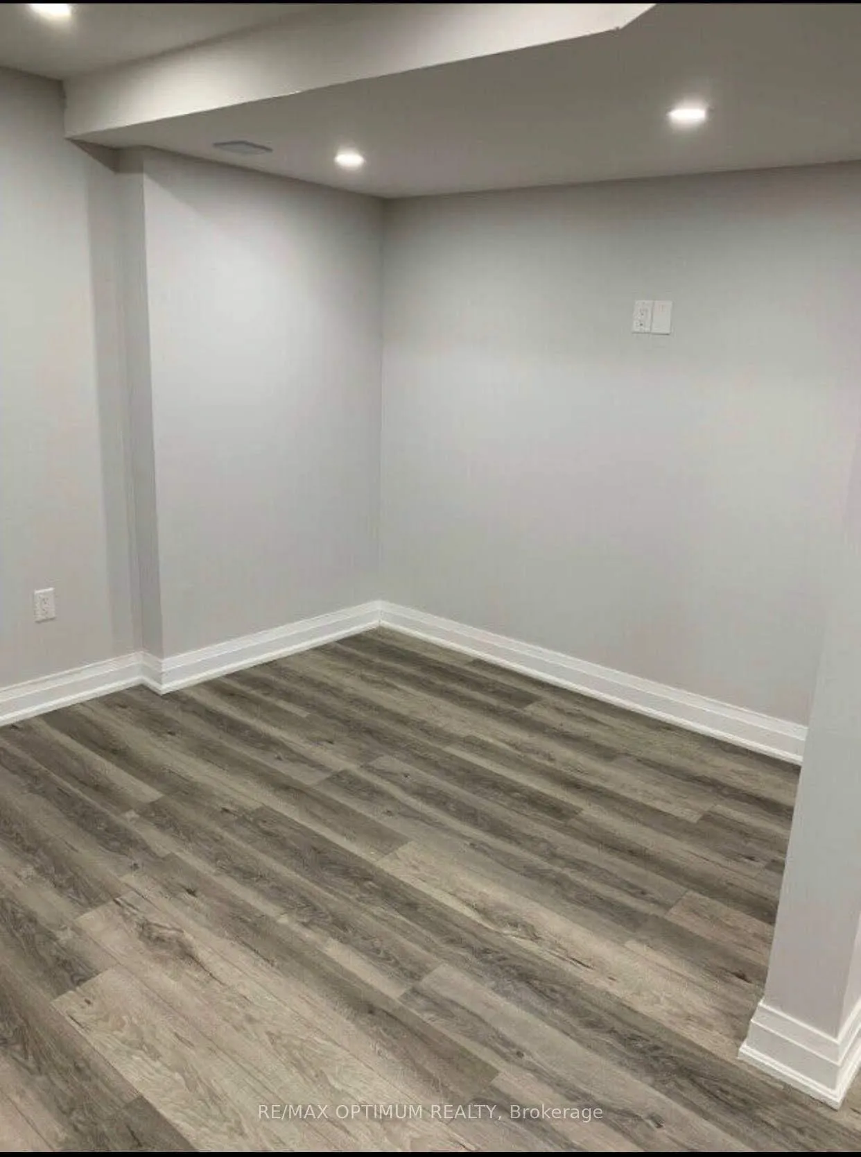 Photo 8 of Unit Bsmt, 14 Fann Drive, Brampton, Northwest Brampton — HOMEH