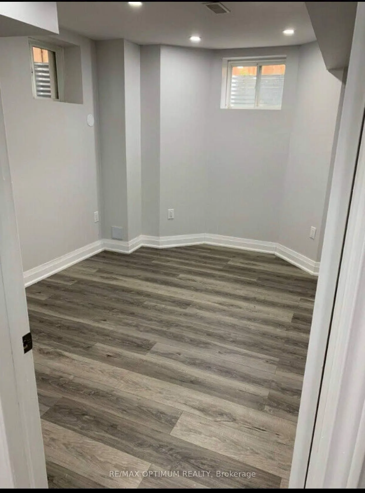 Photo 9 of Unit Bsmt, 14 Fann Drive, Brampton, Northwest Brampton — HOMEH