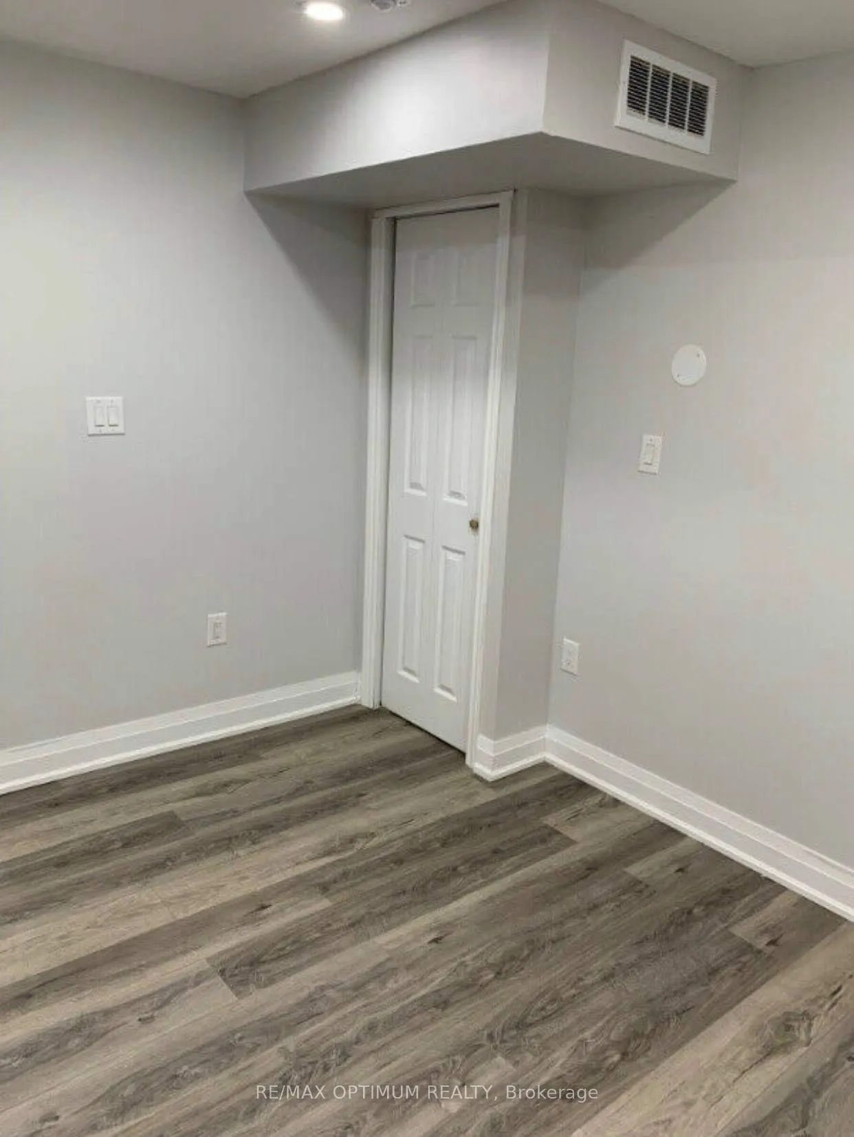 Photo 10 of Unit Bsmt, 14 Fann Drive, Brampton, Northwest Brampton — HOMEH