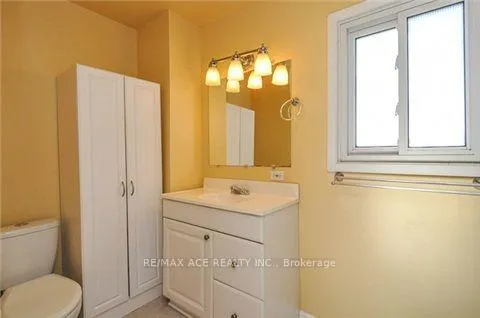 Photo 5 of 132 Grenfell Street, Oshawa, Vanier — HOMEH