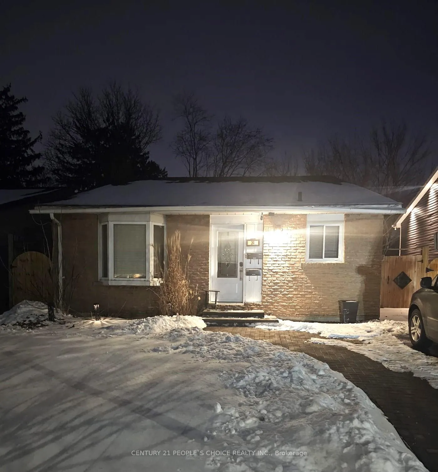 Front of 24 Grassmere Court