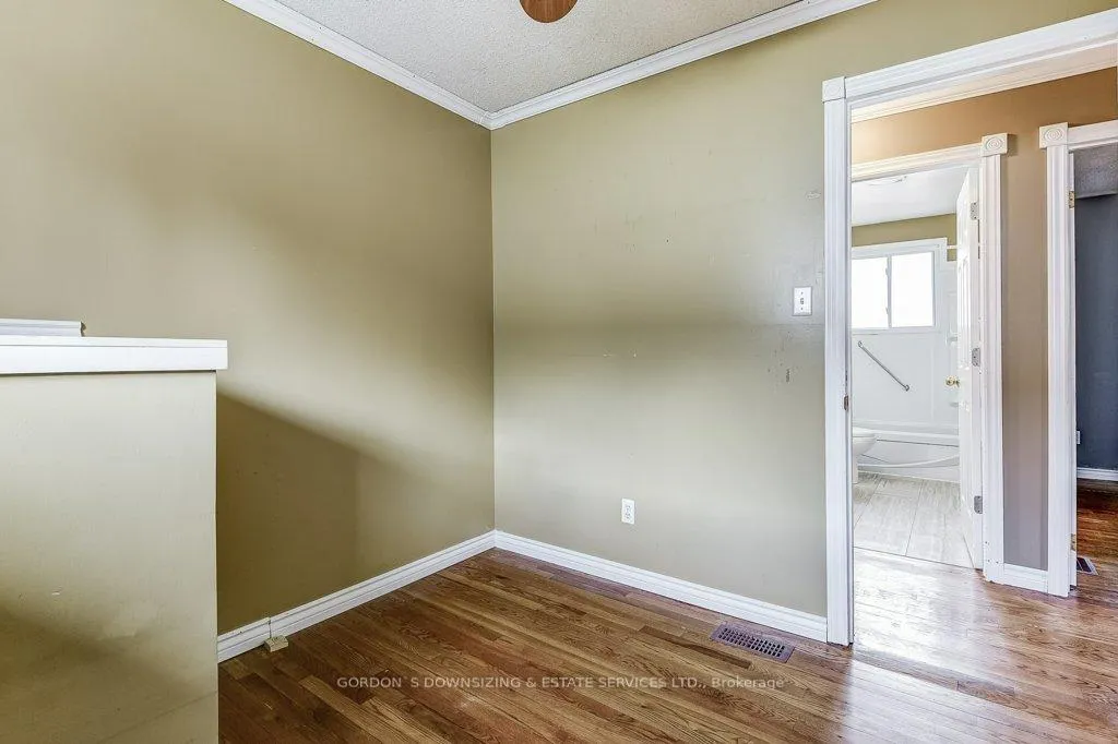 Photo 22 of 30 Ermatinger Street, Selwyn — HOMEH