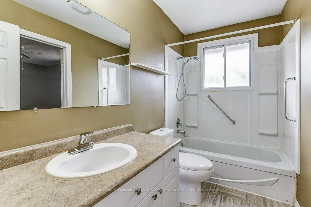Photo 23 of 30 Ermatinger Street, Selwyn — HOMEH