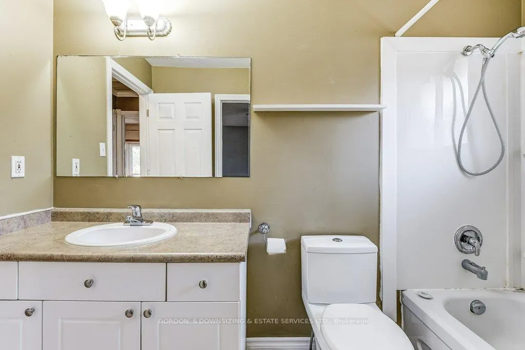Photo 32 of 30 Ermatinger Street, Selwyn — HOMEH