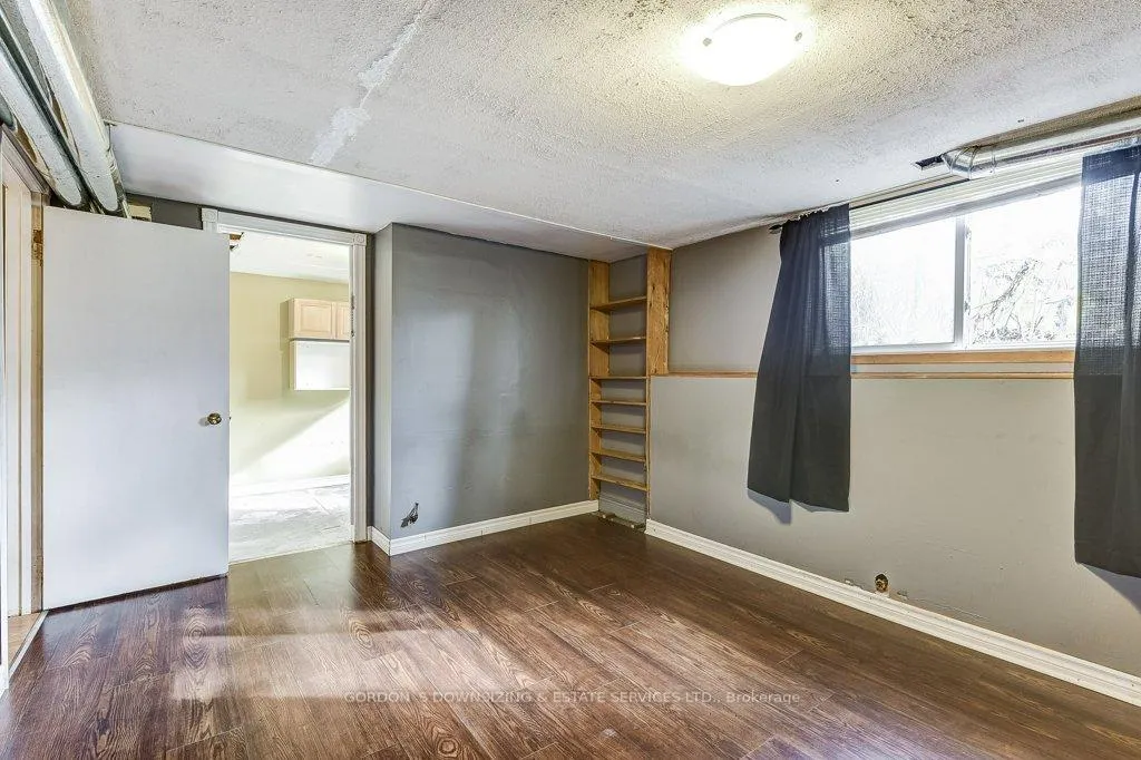 Photo 41 of 30 Ermatinger Street, Selwyn — HOMEH