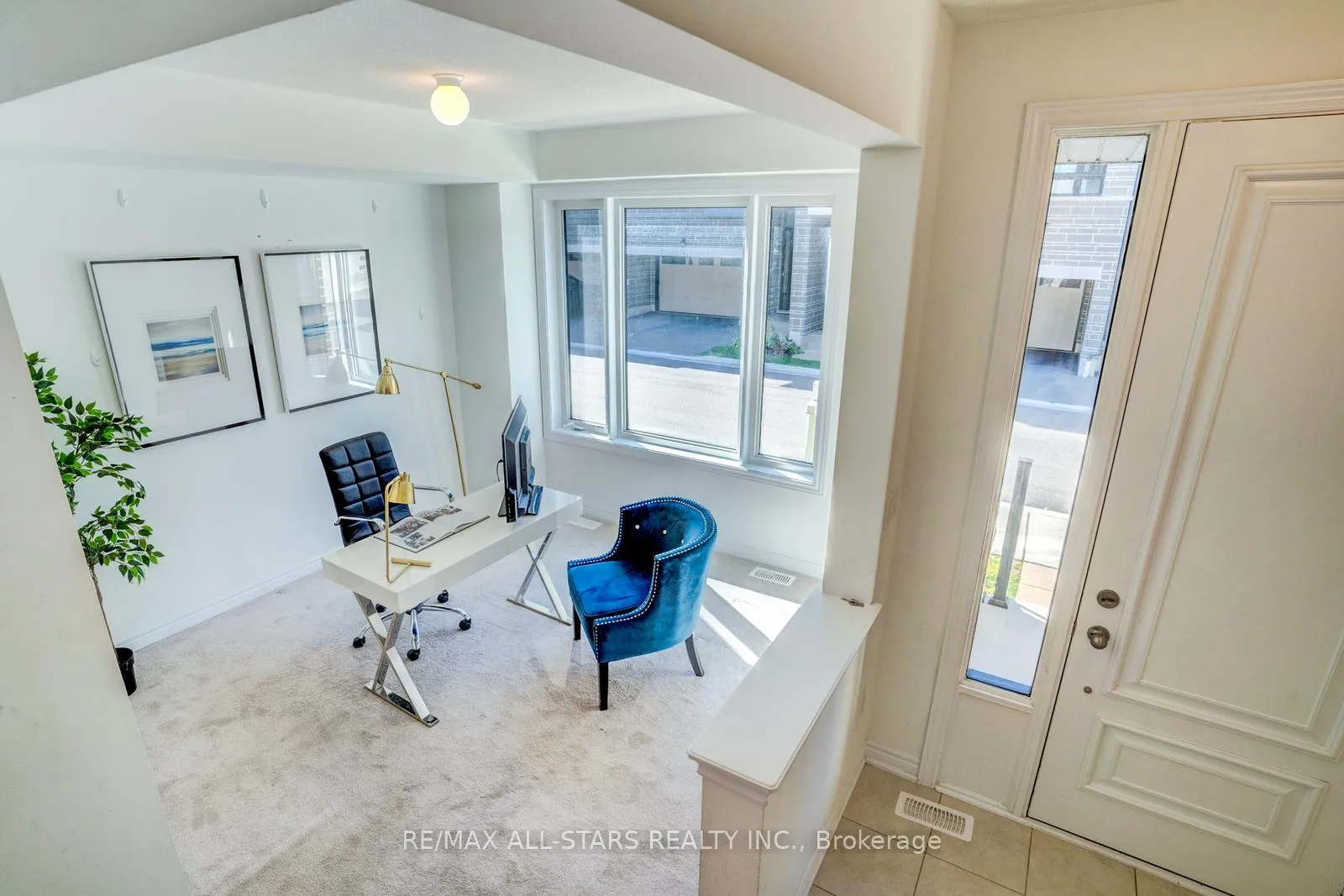 Photo 6 of 41 Steamboat Way, Whitby, Port Whitby — HOMEH
