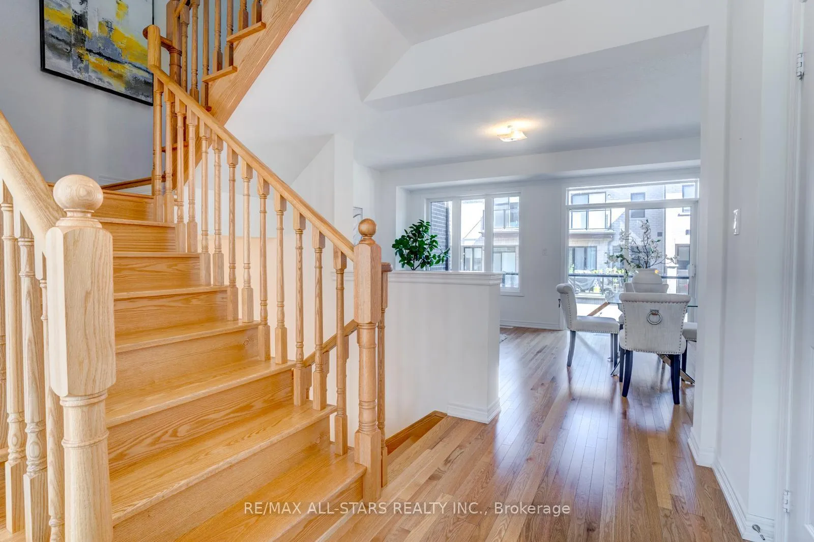 Photo 8 of 41 Steamboat Way, Whitby, Port Whitby — HOMEH