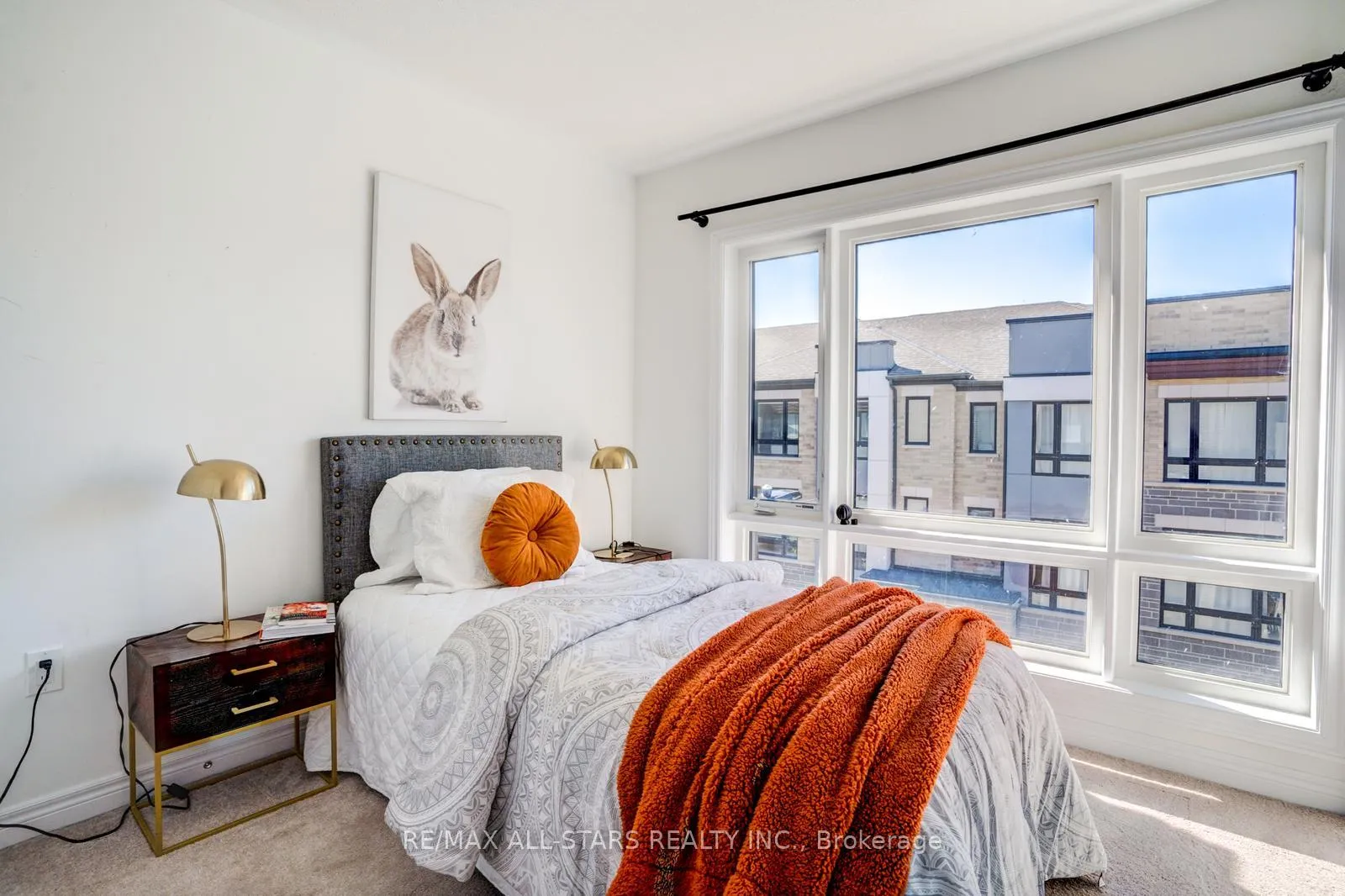 Photo 34 of 41 Steamboat Way, Whitby, Port Whitby — HOMEH