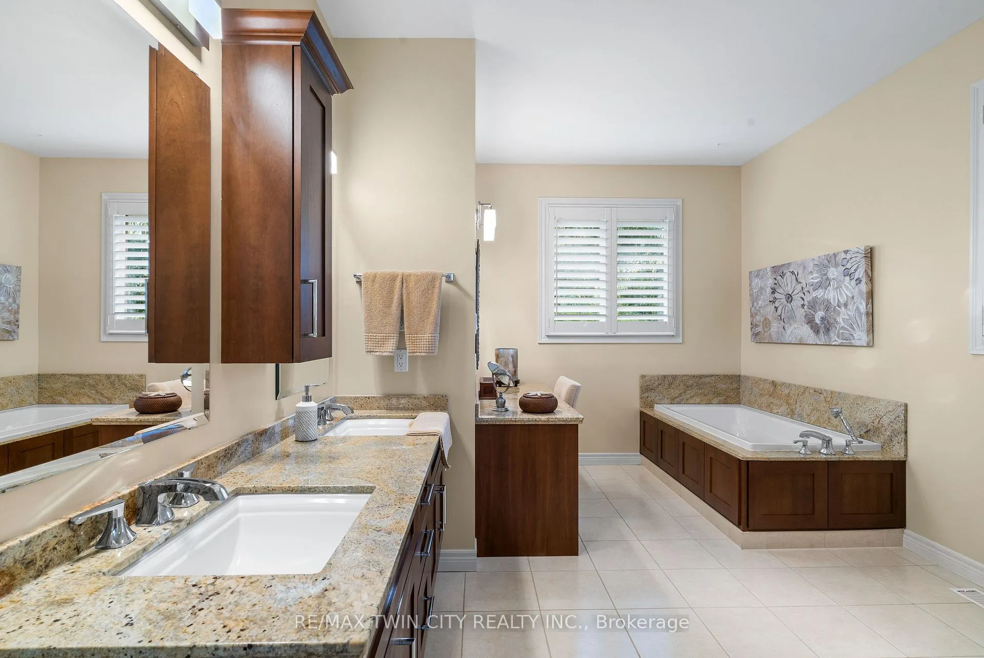 Photo 22 of 253 Golf Course Road, Woolwich — HOMEH