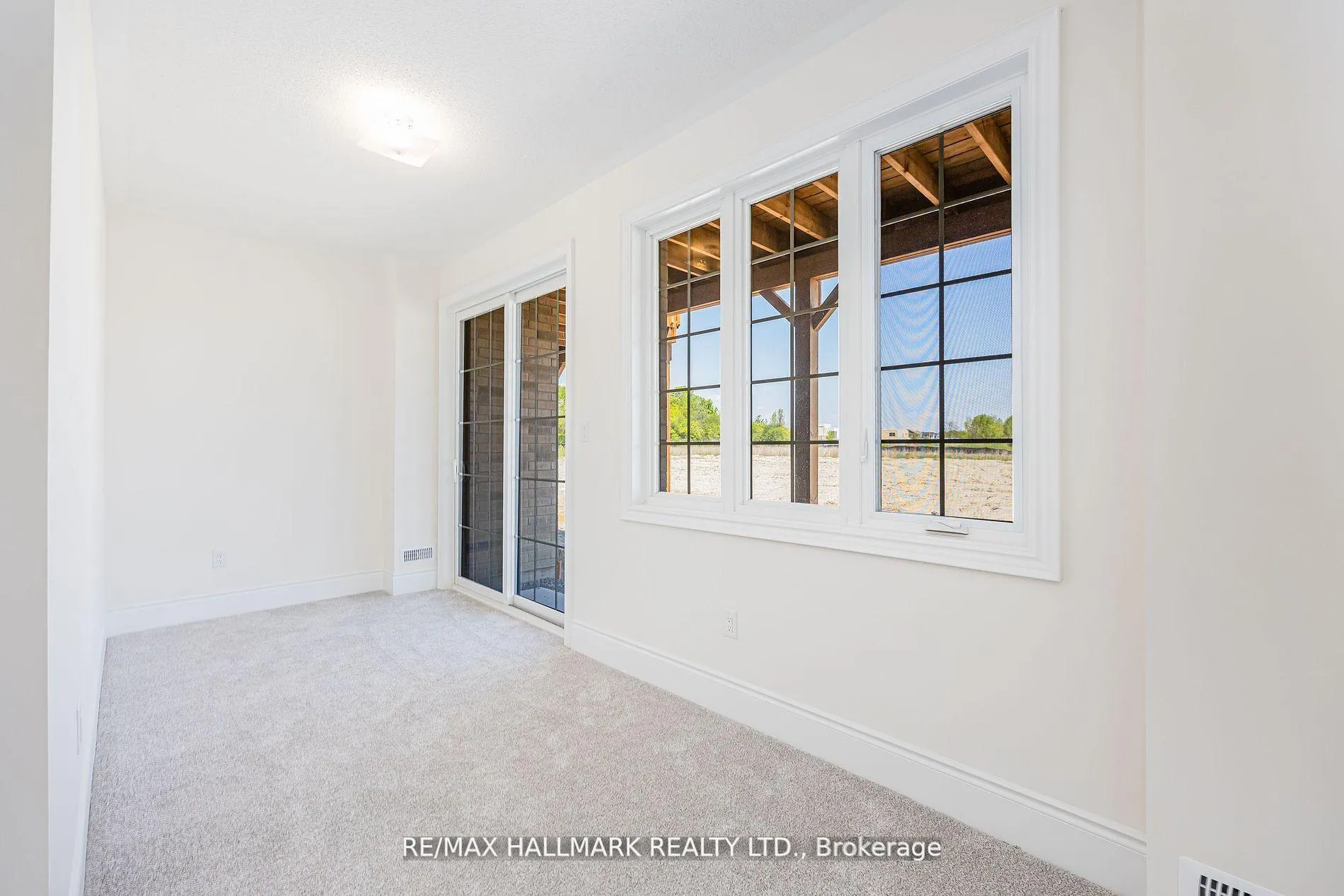 Photo 6 of 307 Swan Park Road, Markham, Greensborough — HOMEH