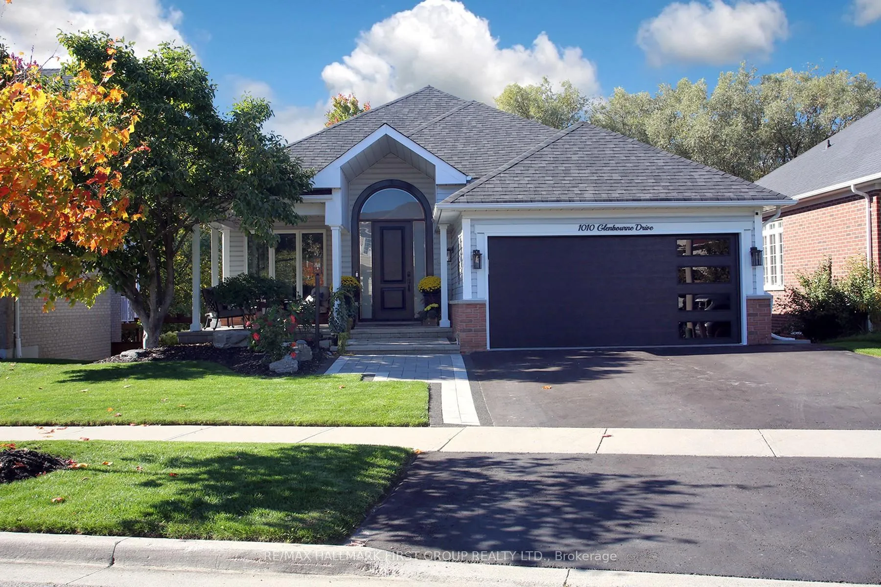Photo 1 of 1010 Glenbourne Drive, Oshawa, Pinecrest — HOMEH