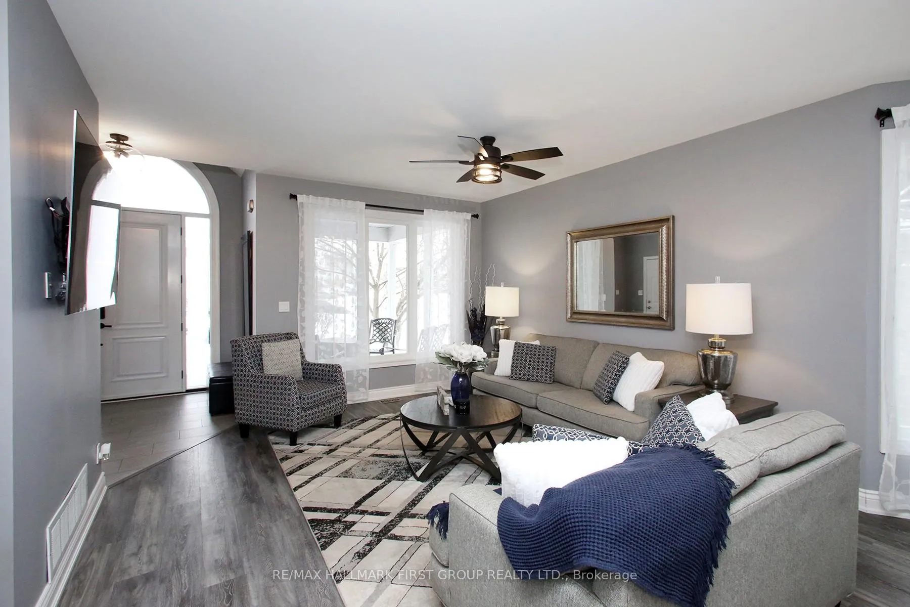 Photo 7 of 1010 Glenbourne Drive, Oshawa, Pinecrest — HOMEH