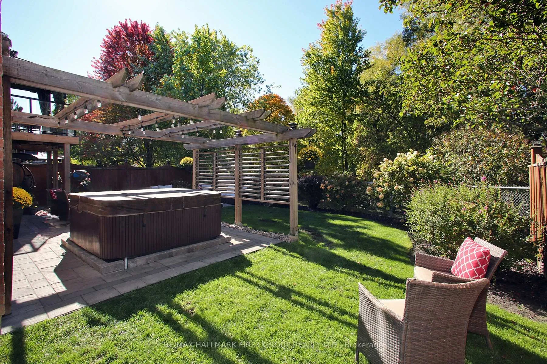 Photo 40 of 1010 Glenbourne Drive, Oshawa, Pinecrest — HOMEH