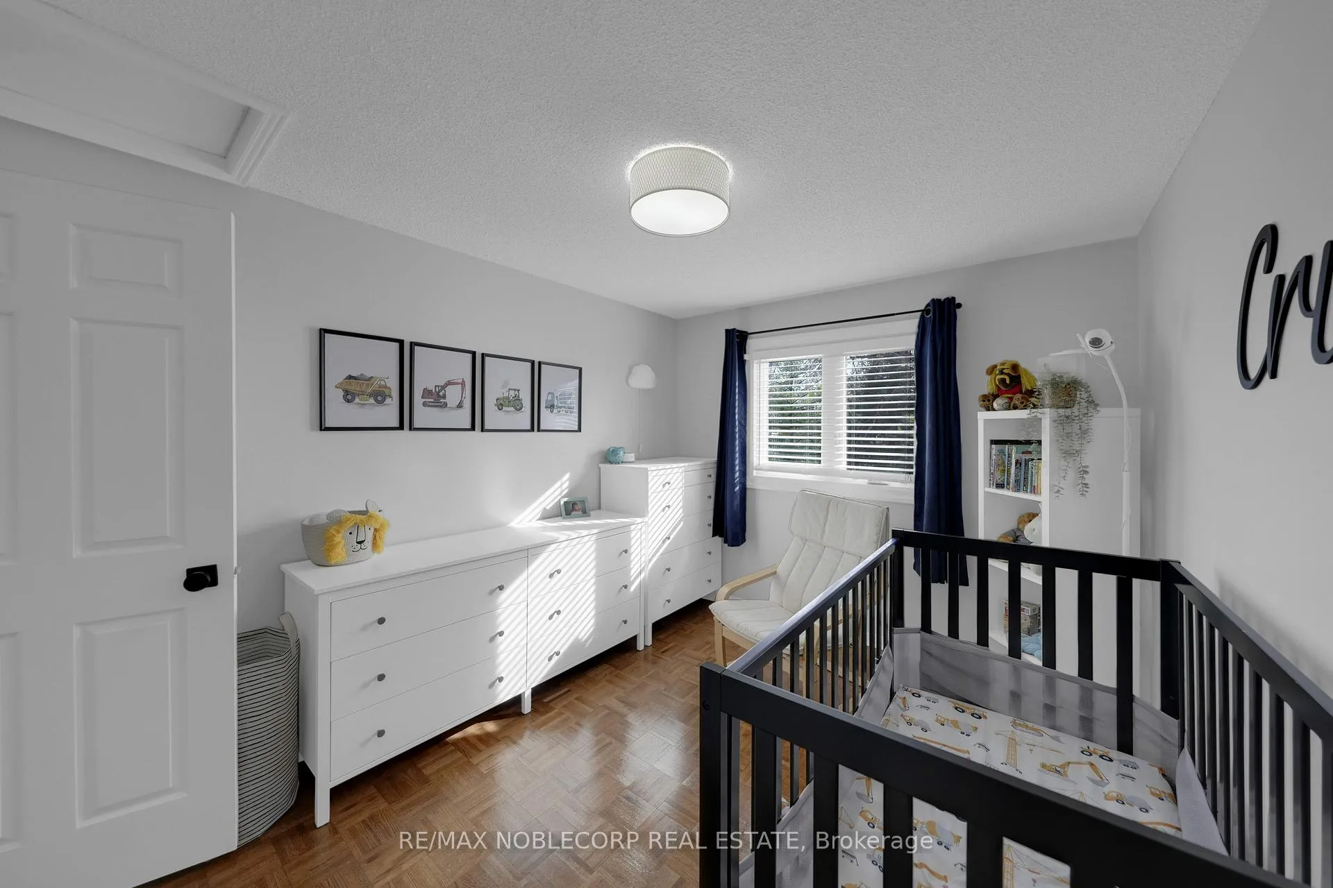 Photo 21 of 115 Aberdeen Avenue, Vaughan, East Woodbridge — HOMEH