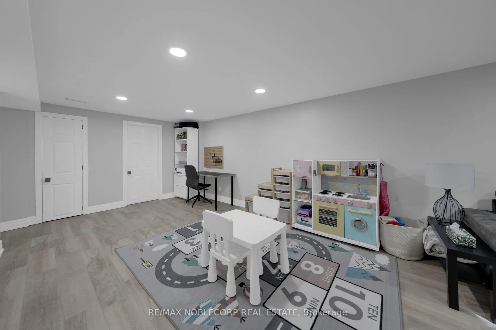 Photo 26 of 115 Aberdeen Avenue, Vaughan, East Woodbridge — HOMEH