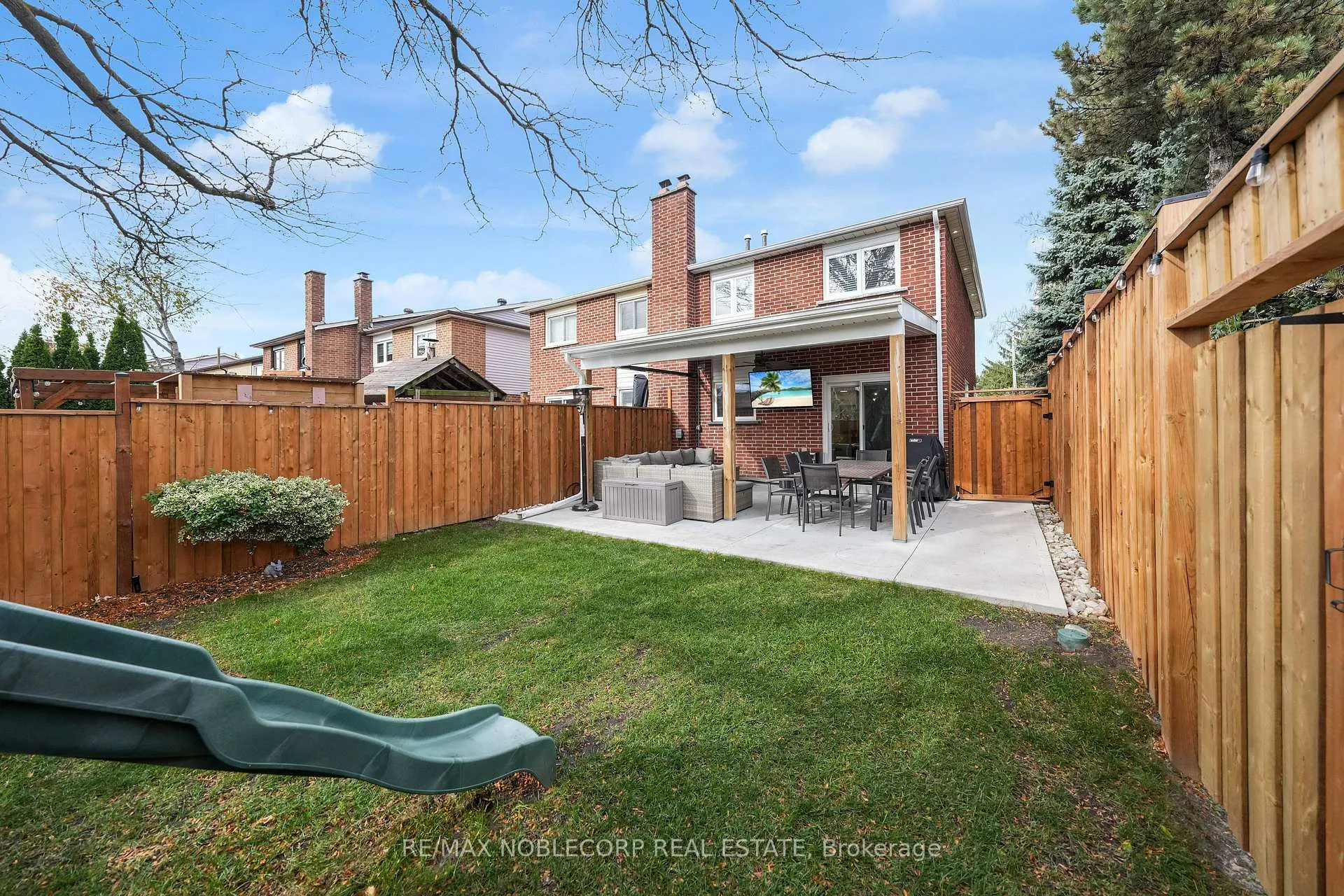 Photo 33 of 115 Aberdeen Avenue, Vaughan, East Woodbridge — HOMEH