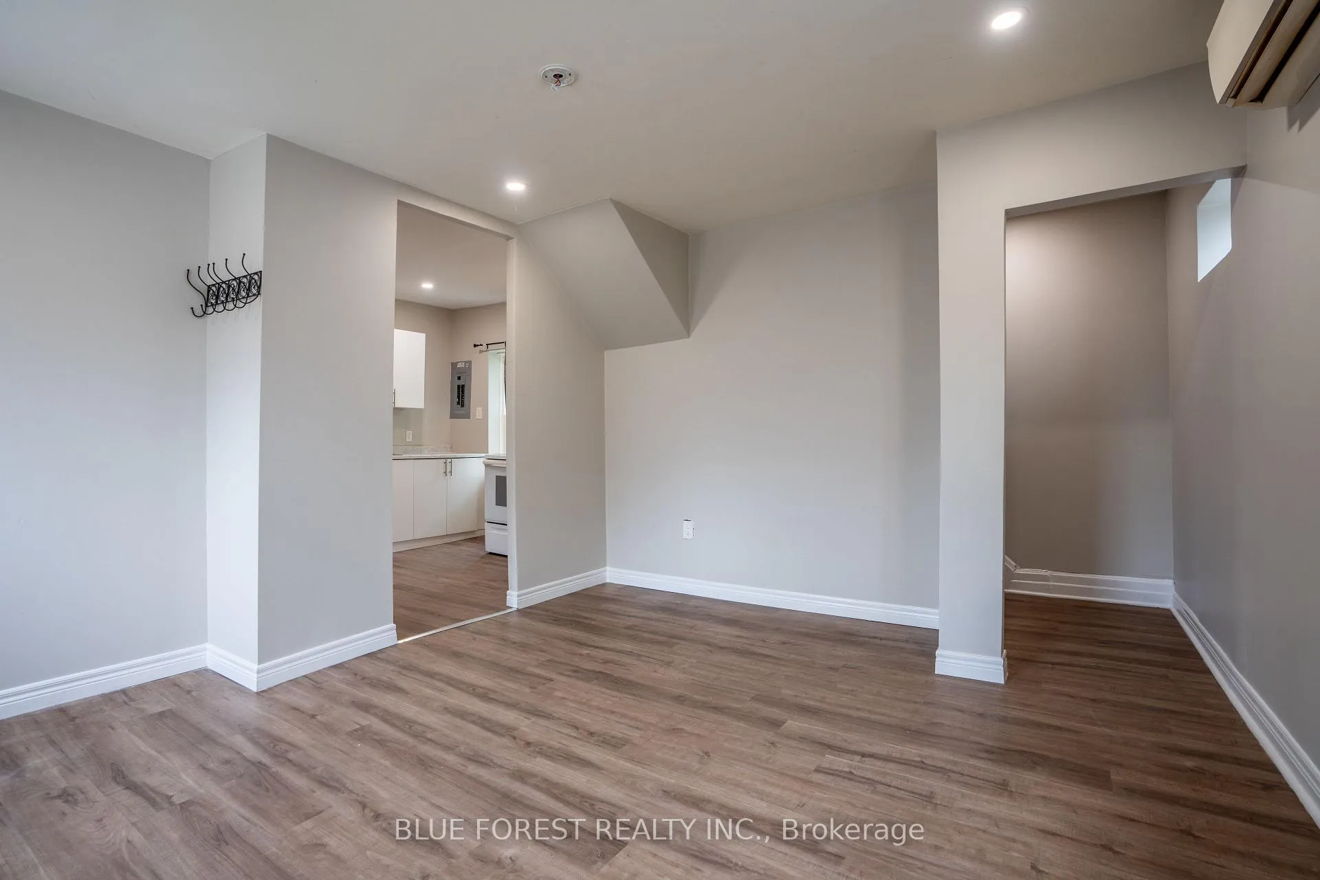 Photo 3 of 171 Raleigh Street, Chatham-Kent, Chatham — HOMEH