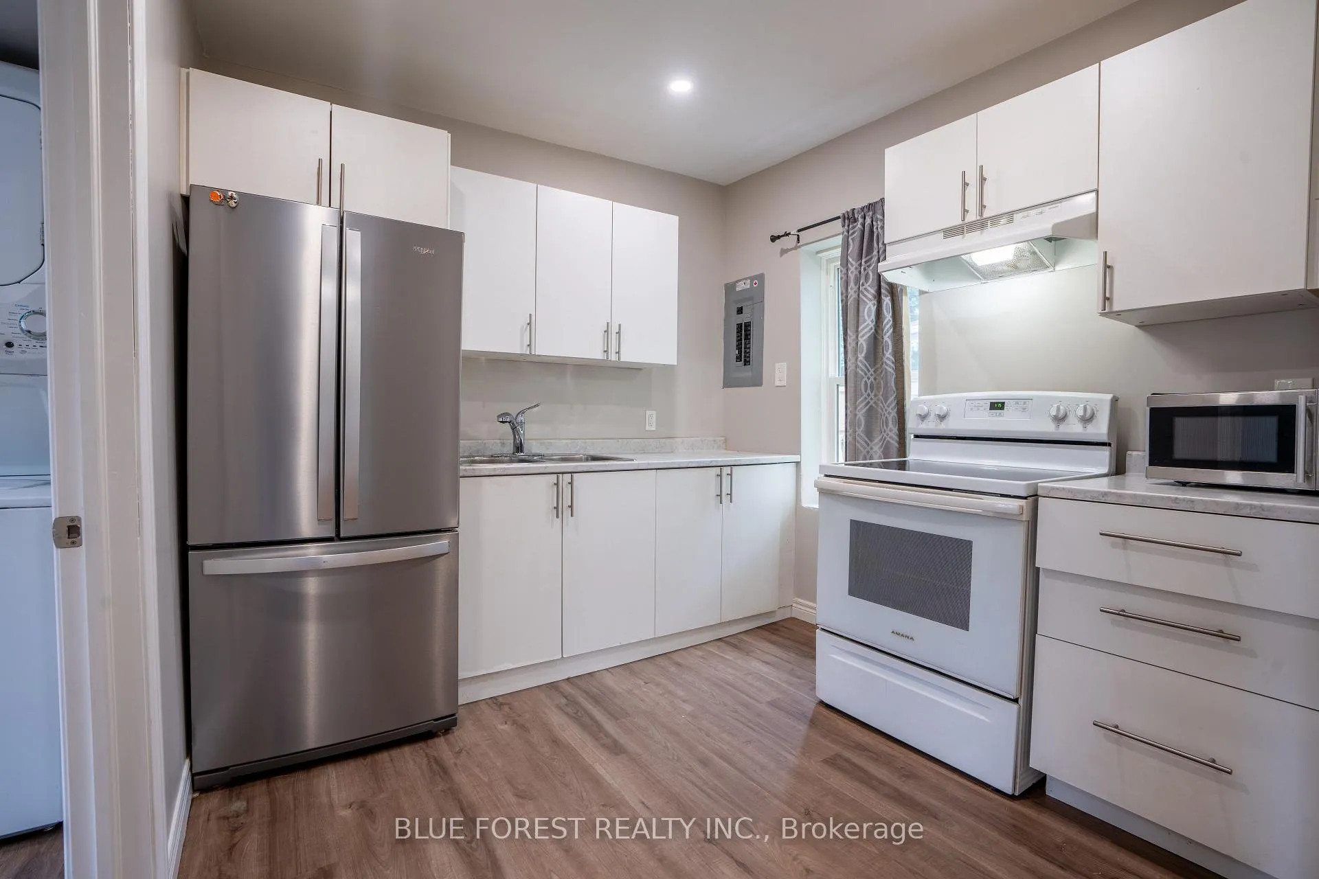 Photo 4 of 171 Raleigh Street, Chatham-Kent, Chatham — HOMEH