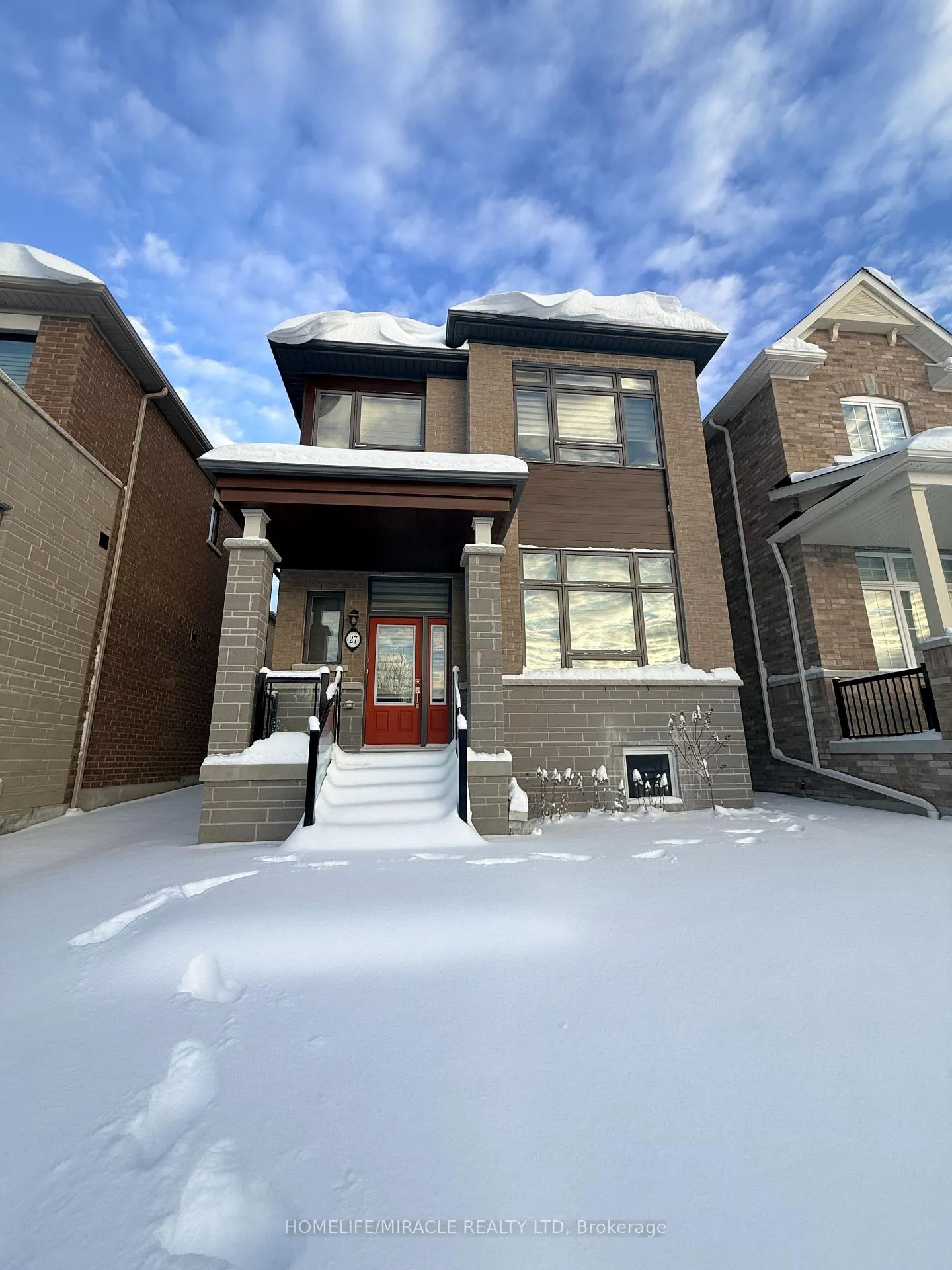 Photo 1 of 27 Mountainside Crescent, Whitby, Rolling Acres — HOMEH