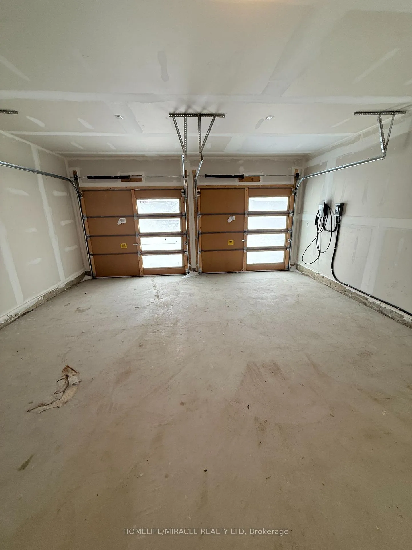 Photo 14 of 27 Mountainside Crescent, Whitby, Rolling Acres — HOMEH