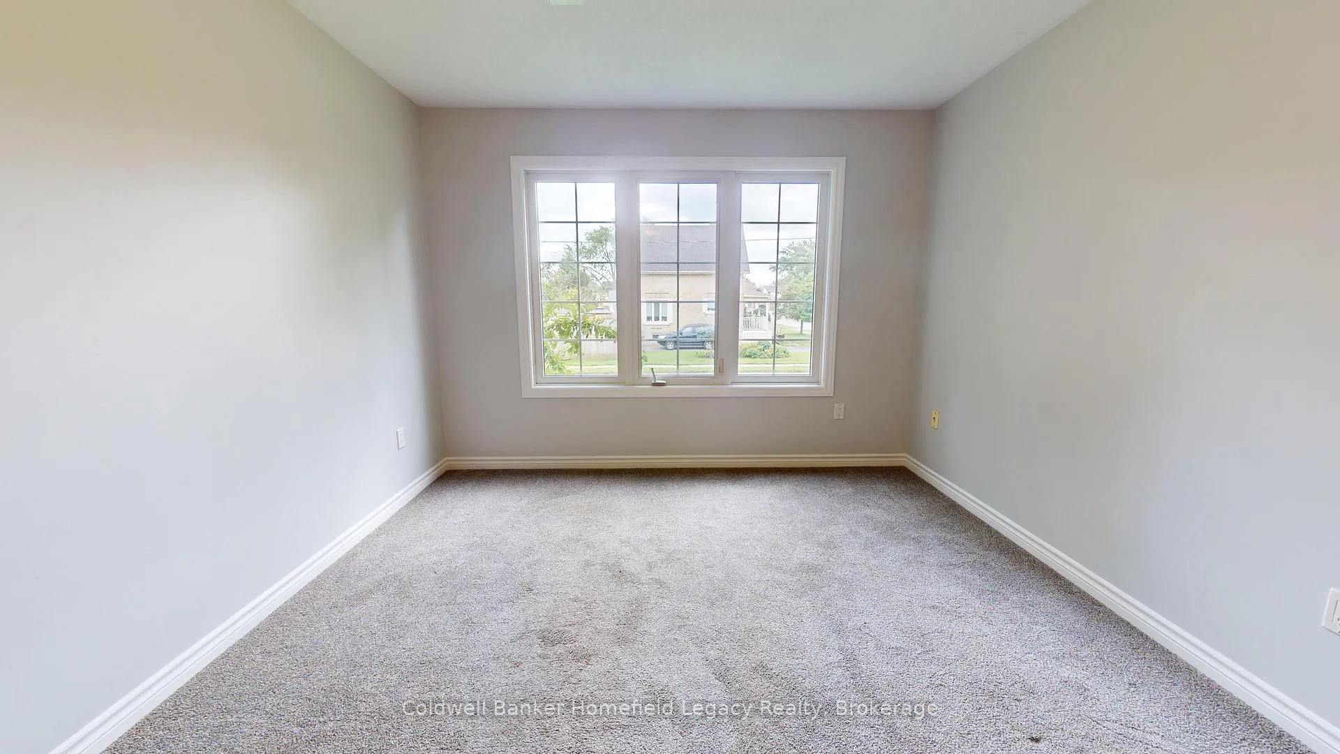 Photo 6 of 17 Laurier Street, Stratford — HOMEH