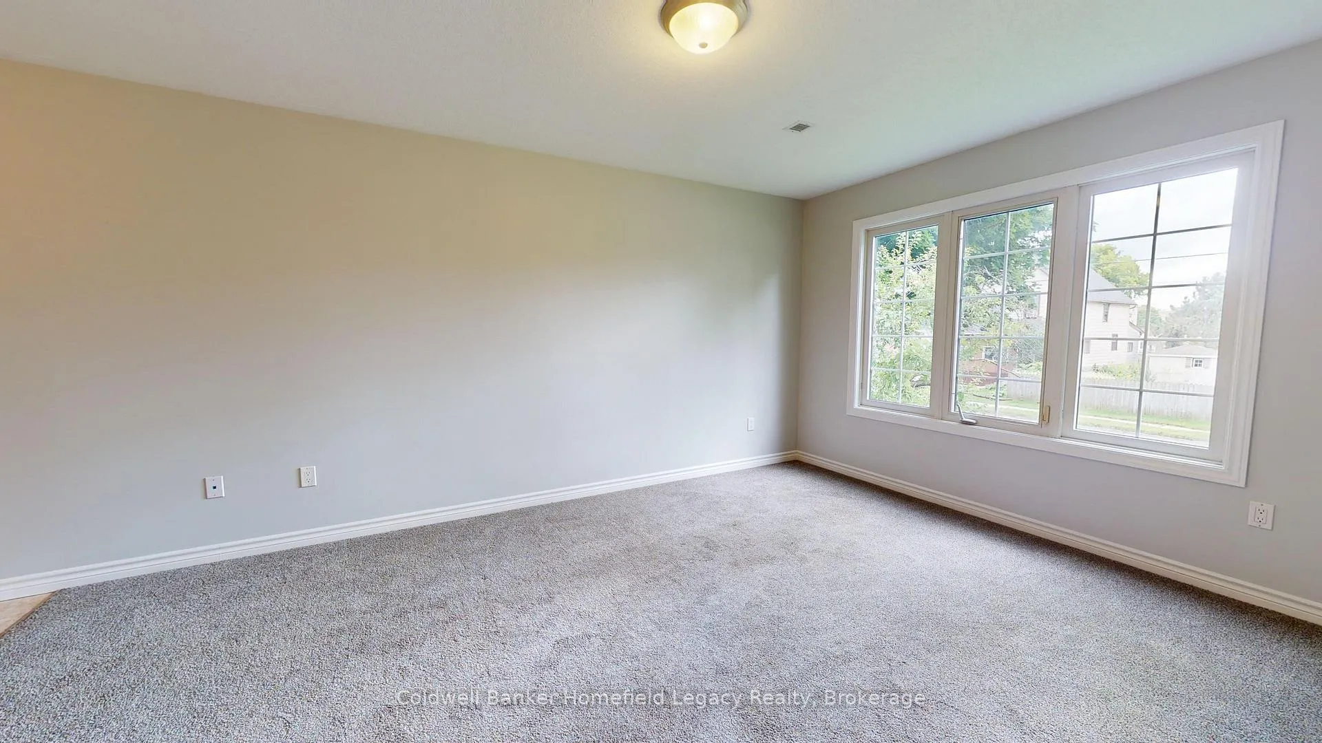 Photo 7 of 17 Laurier Street, Stratford — HOMEH
