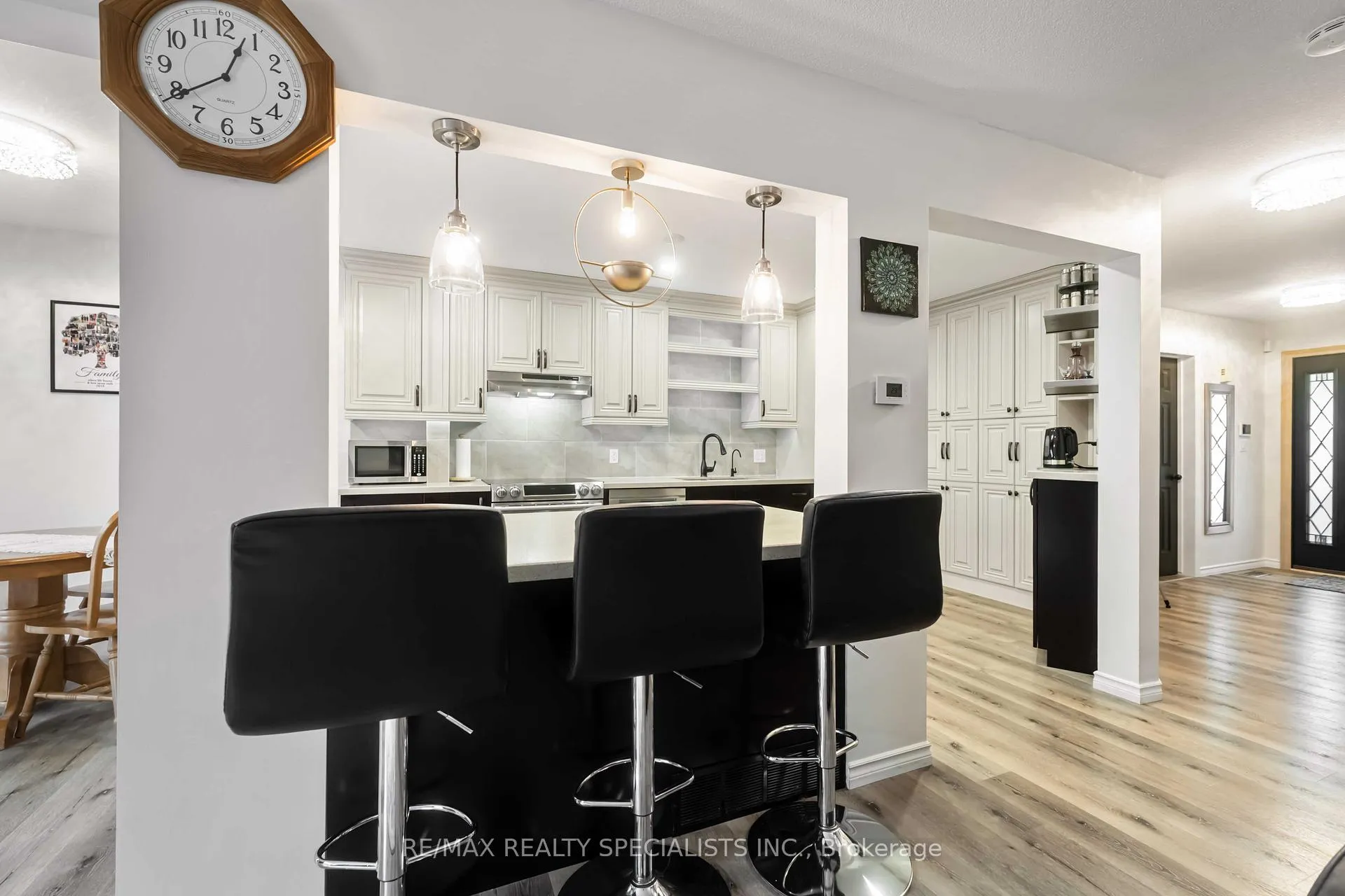 Photo 12 of 17 Rannie Court, Thorold, Confederation Heights — HOMEH