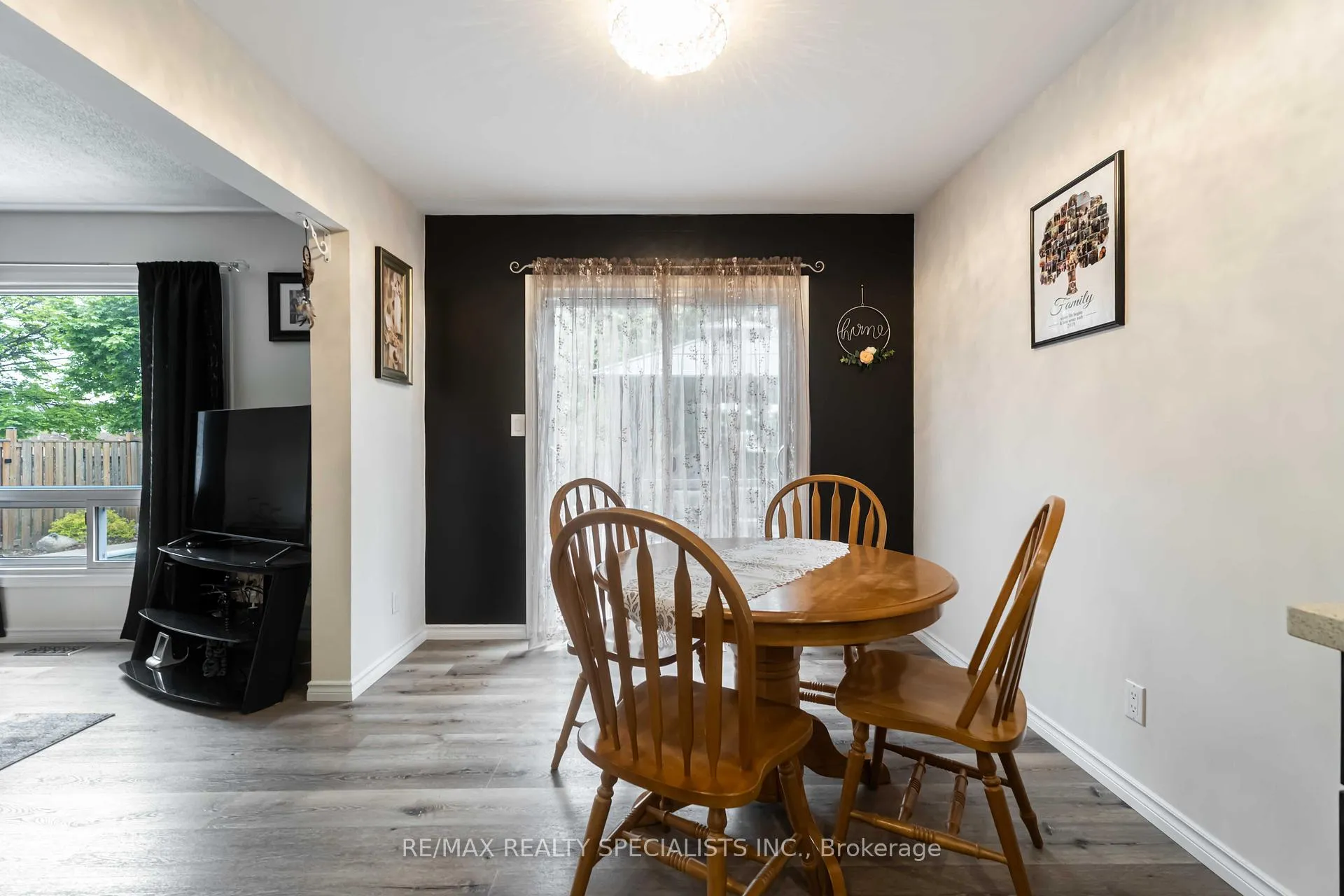 Photo 19 of 17 Rannie Court, Thorold, Confederation Heights — HOMEH