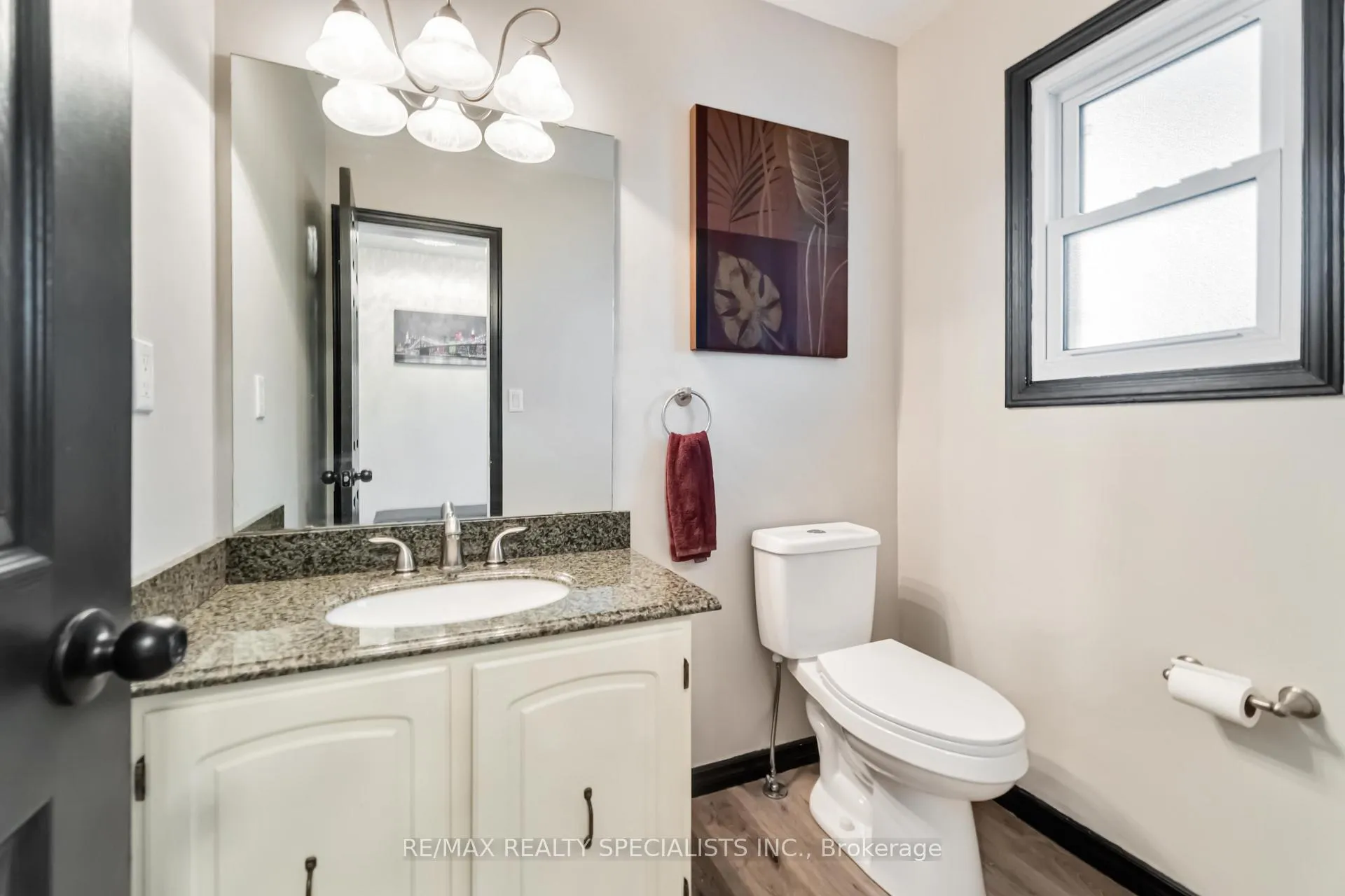 Photo 21 of 17 Rannie Court, Thorold, Confederation Heights — HOMEH