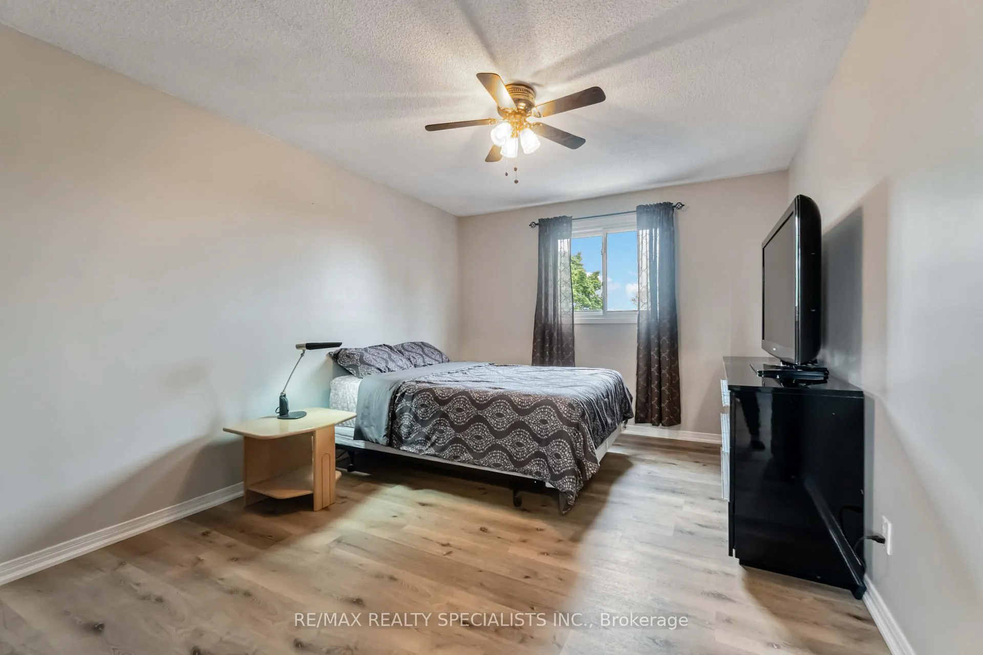 Photo 23 of 17 Rannie Court, Thorold, Confederation Heights — HOMEH