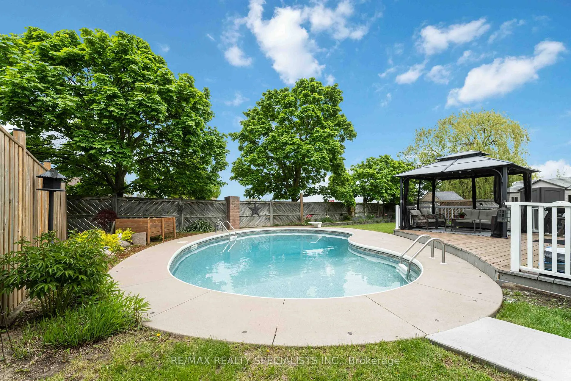 Photo 37 of 17 Rannie Court, Thorold, Confederation Heights — HOMEH