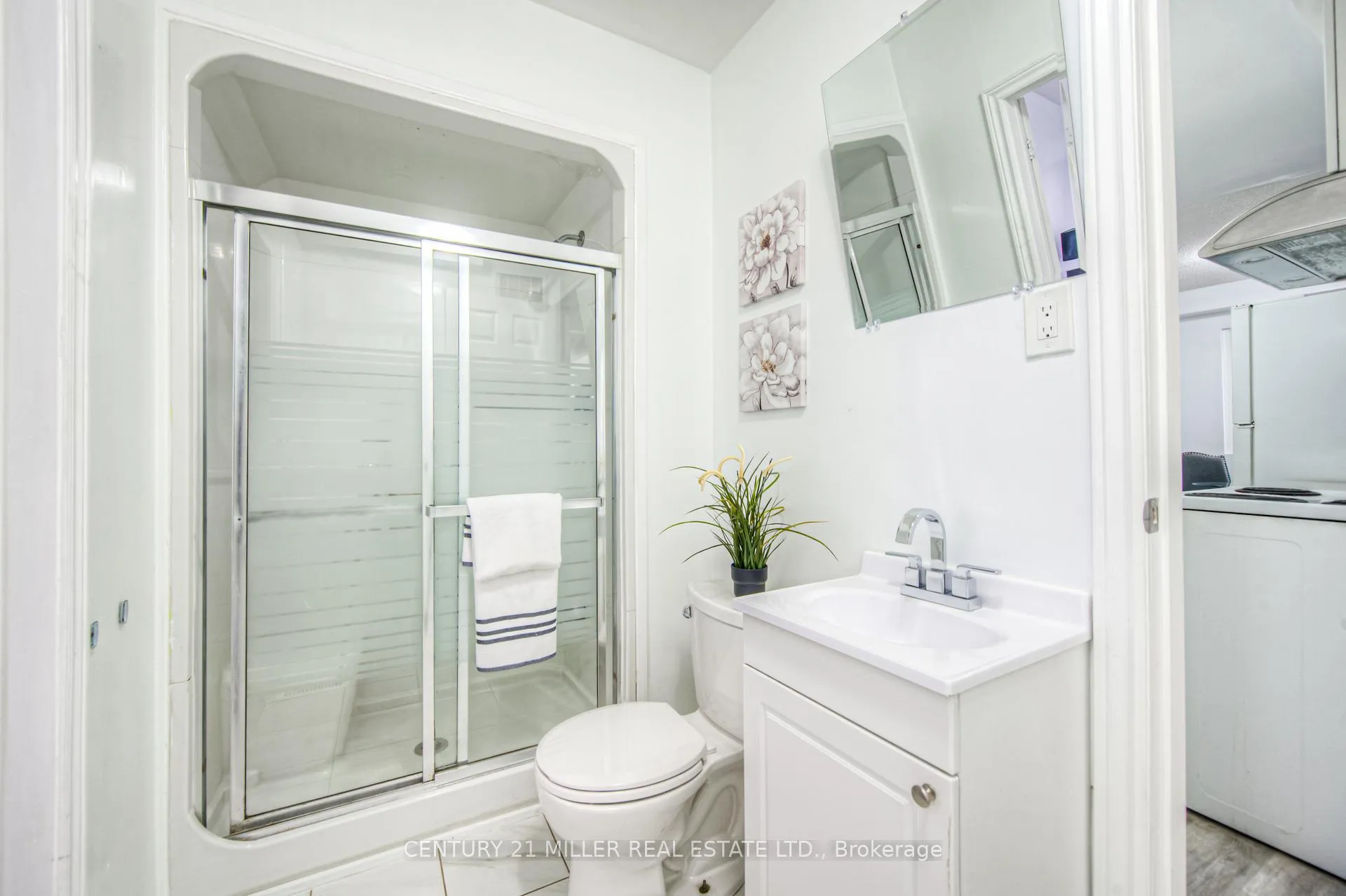 Photo 9 of 110 Gledhill Crescent, Hamilton, Gourley — HOMEH
