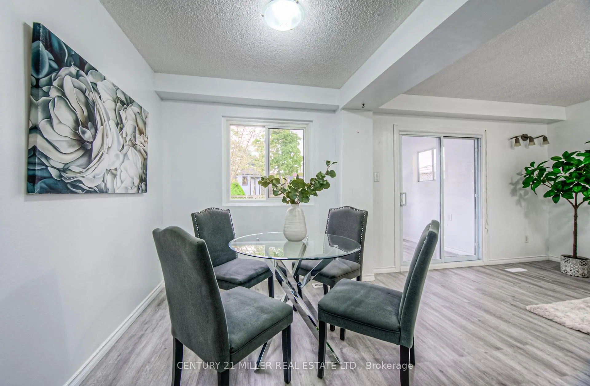 Photo 15 of 110 Gledhill Crescent, Hamilton, Gourley — HOMEH