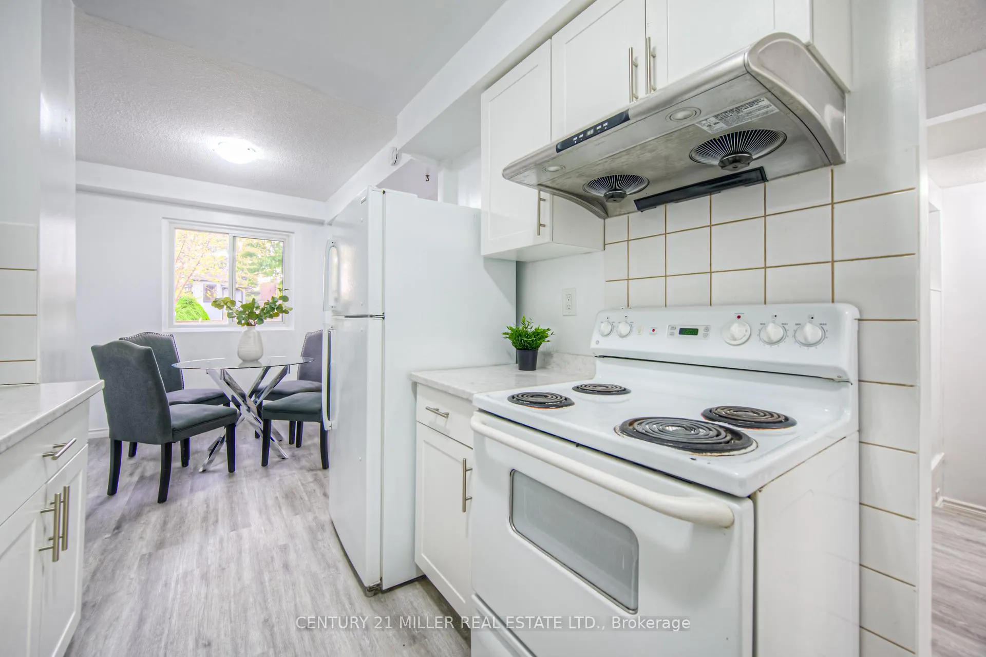 Photo 18 of 110 Gledhill Crescent, Hamilton, Gourley — HOMEH
