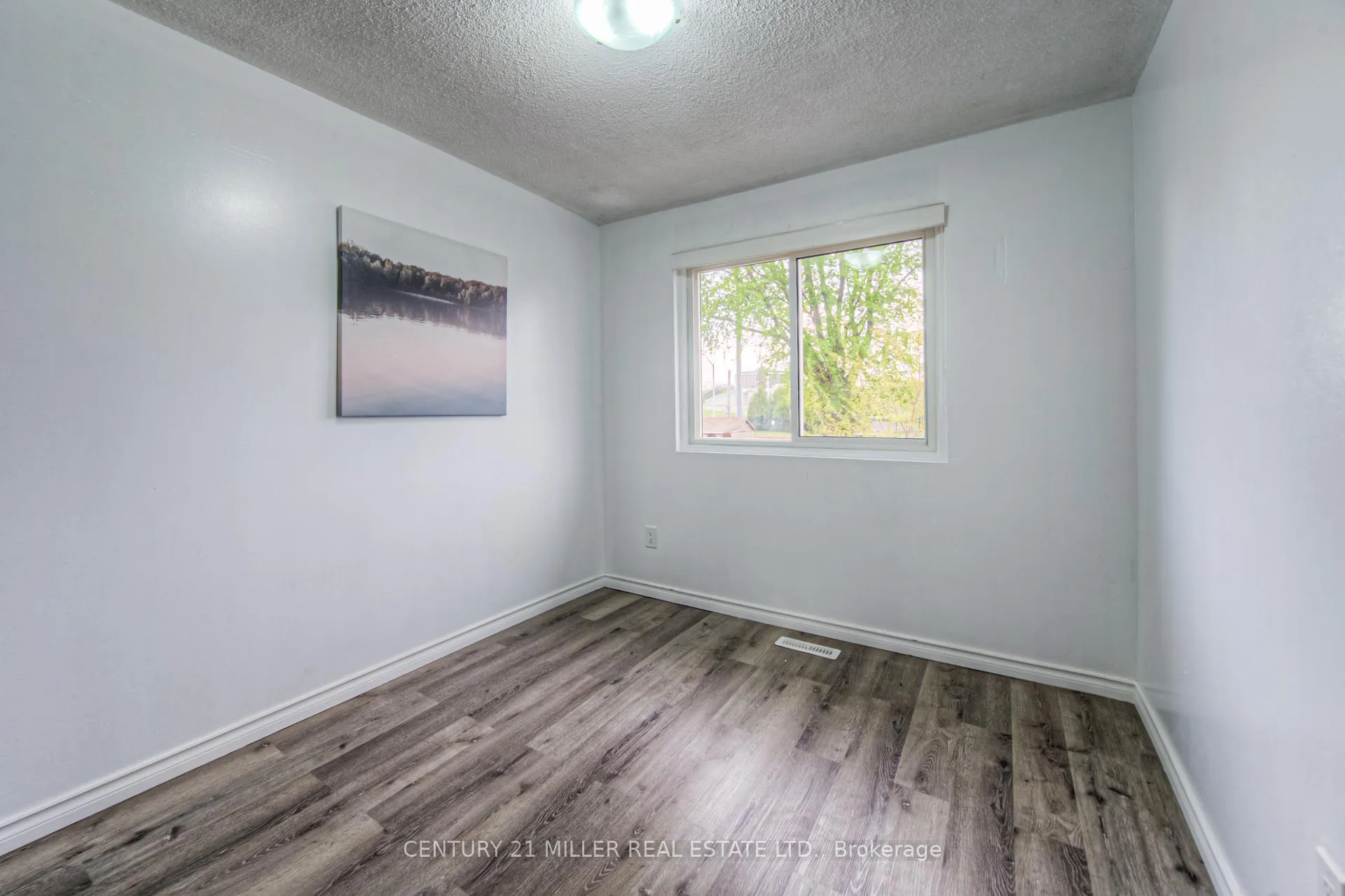 Photo 23 of 110 Gledhill Crescent, Hamilton, Gourley — HOMEH