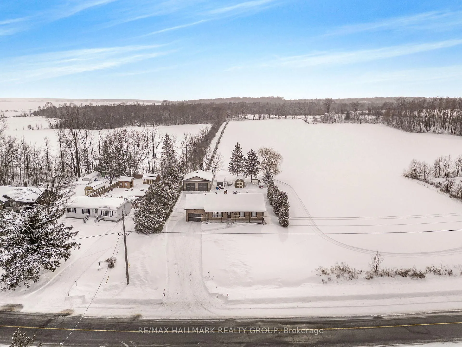 Photo 3 of 2431 Bay Road, Champlain, Champlain Twp — HOMEH