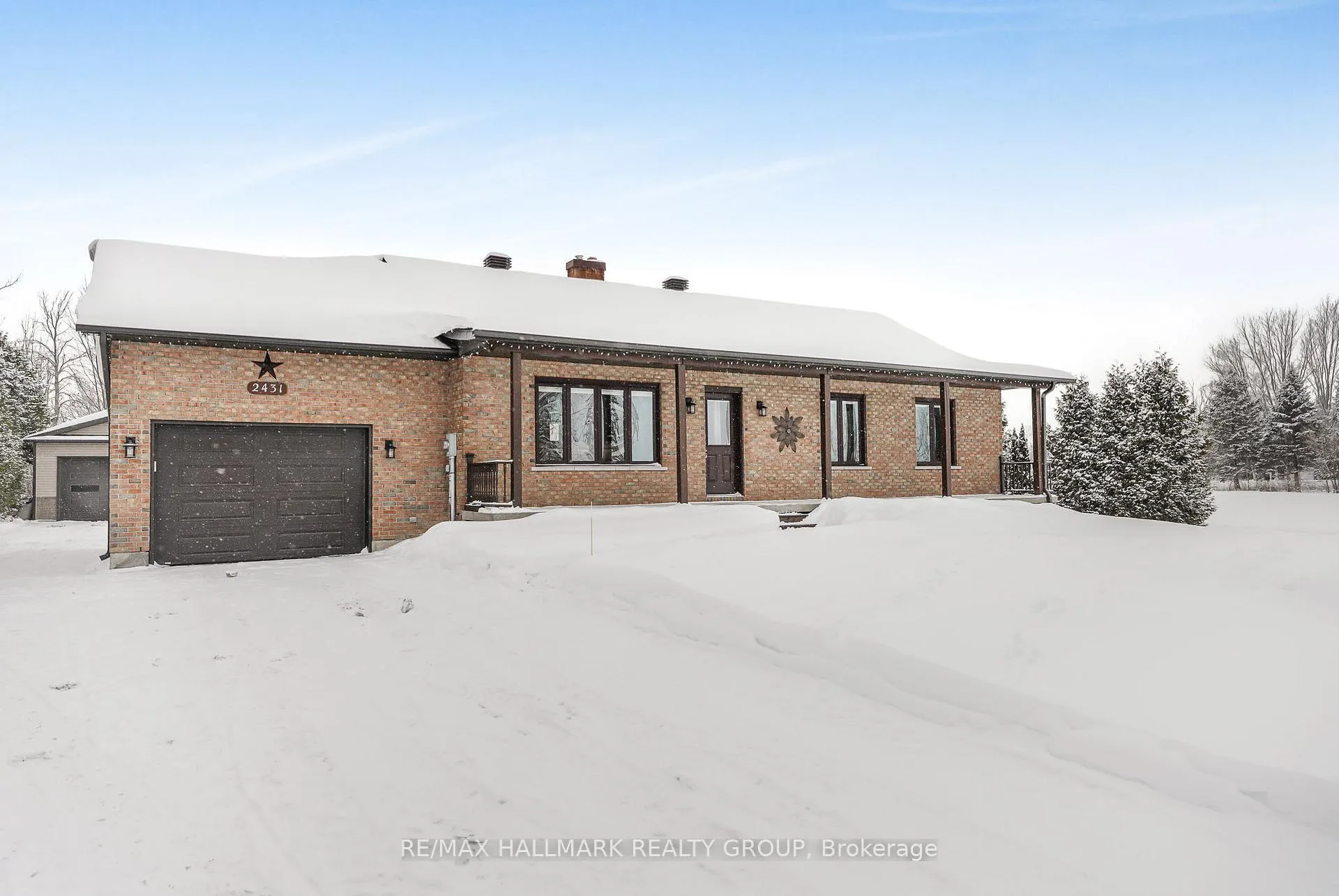 Photo 5 of 2431 Bay Road, Champlain, Champlain Twp — HOMEH