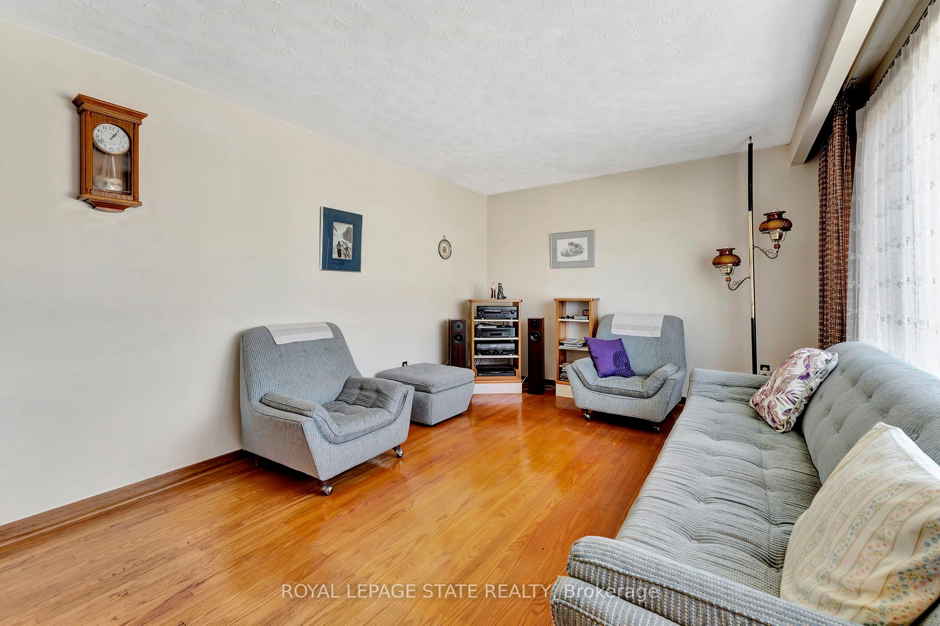 Photo 6 of 429 Norrie Crescent, Burlington, Appleby — HOMEH