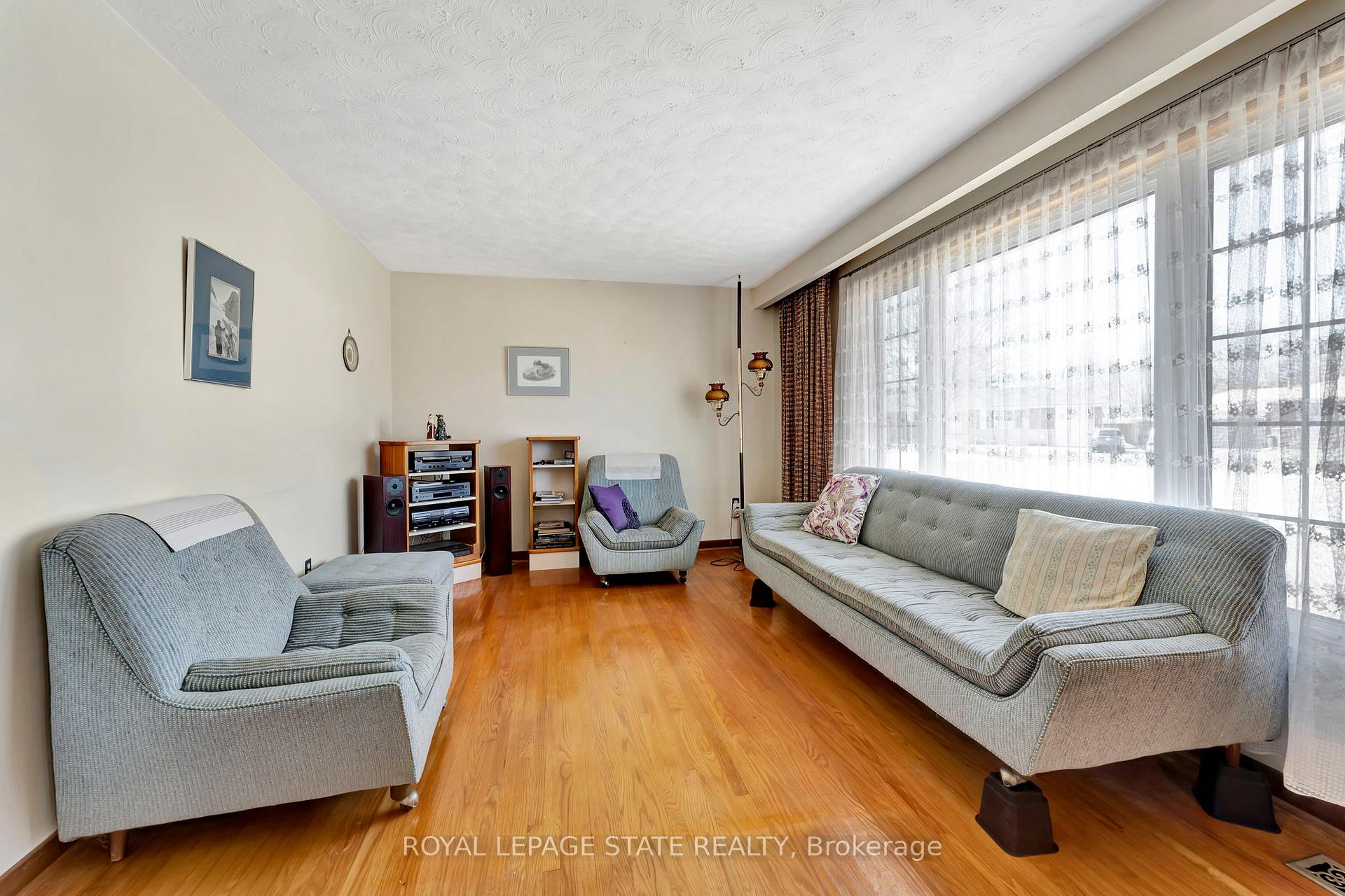 Photo 7 of 429 Norrie Crescent, Burlington, Appleby — HOMEH