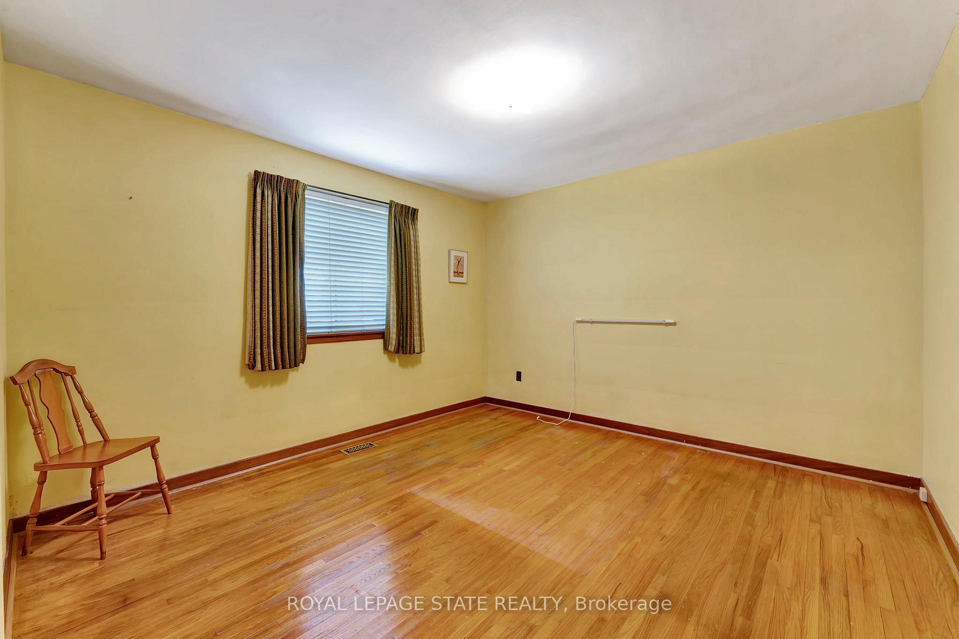 Photo 14 of 429 Norrie Crescent, Burlington, Appleby — HOMEH