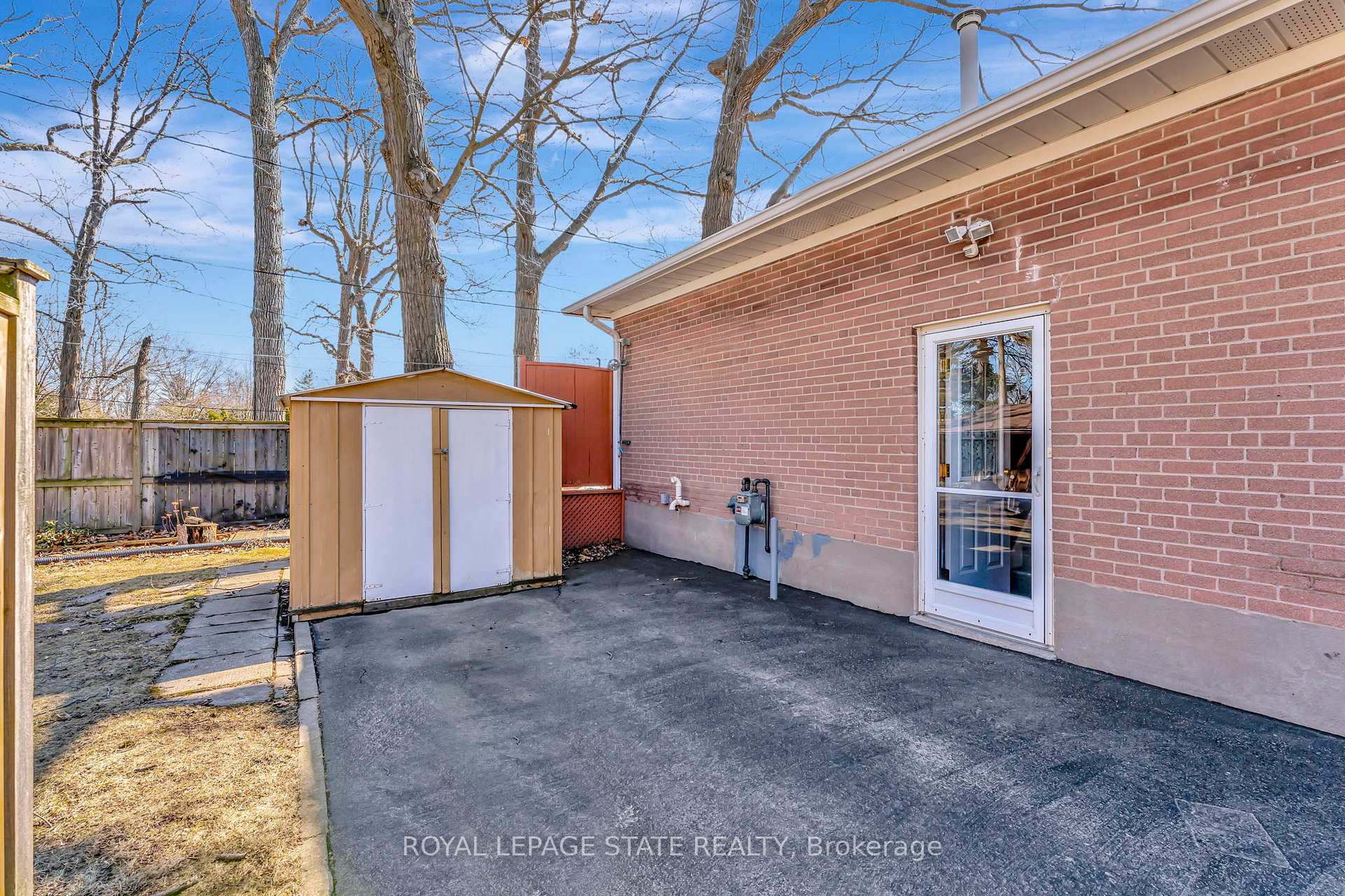 Photo 23 of 429 Norrie Crescent, Burlington, Appleby — HOMEH