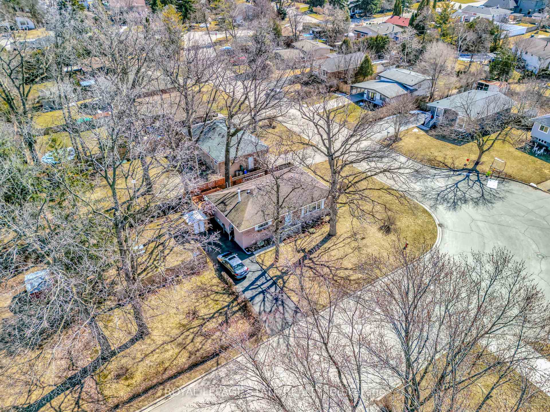 Photo 33 of 429 Norrie Crescent, Burlington, Appleby — HOMEH
