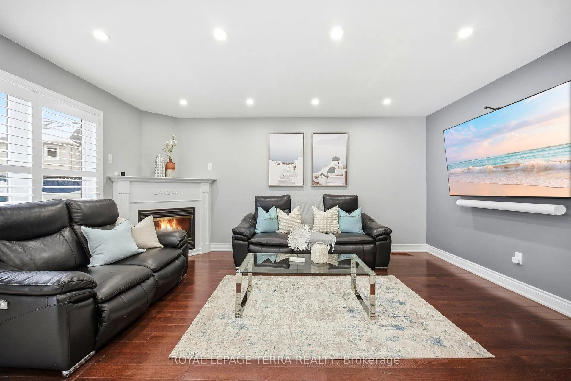 Photo 10 of 20 Boyd Crescent, Ajax, Northeast Ajax — HOMEH