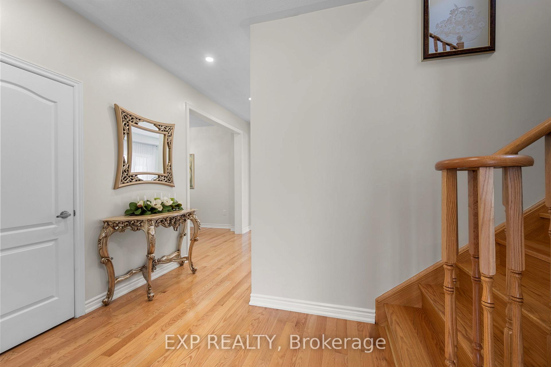 Photo 4 of 26 Pietrowski Drive, Georgina, Keswick North — HOMEH