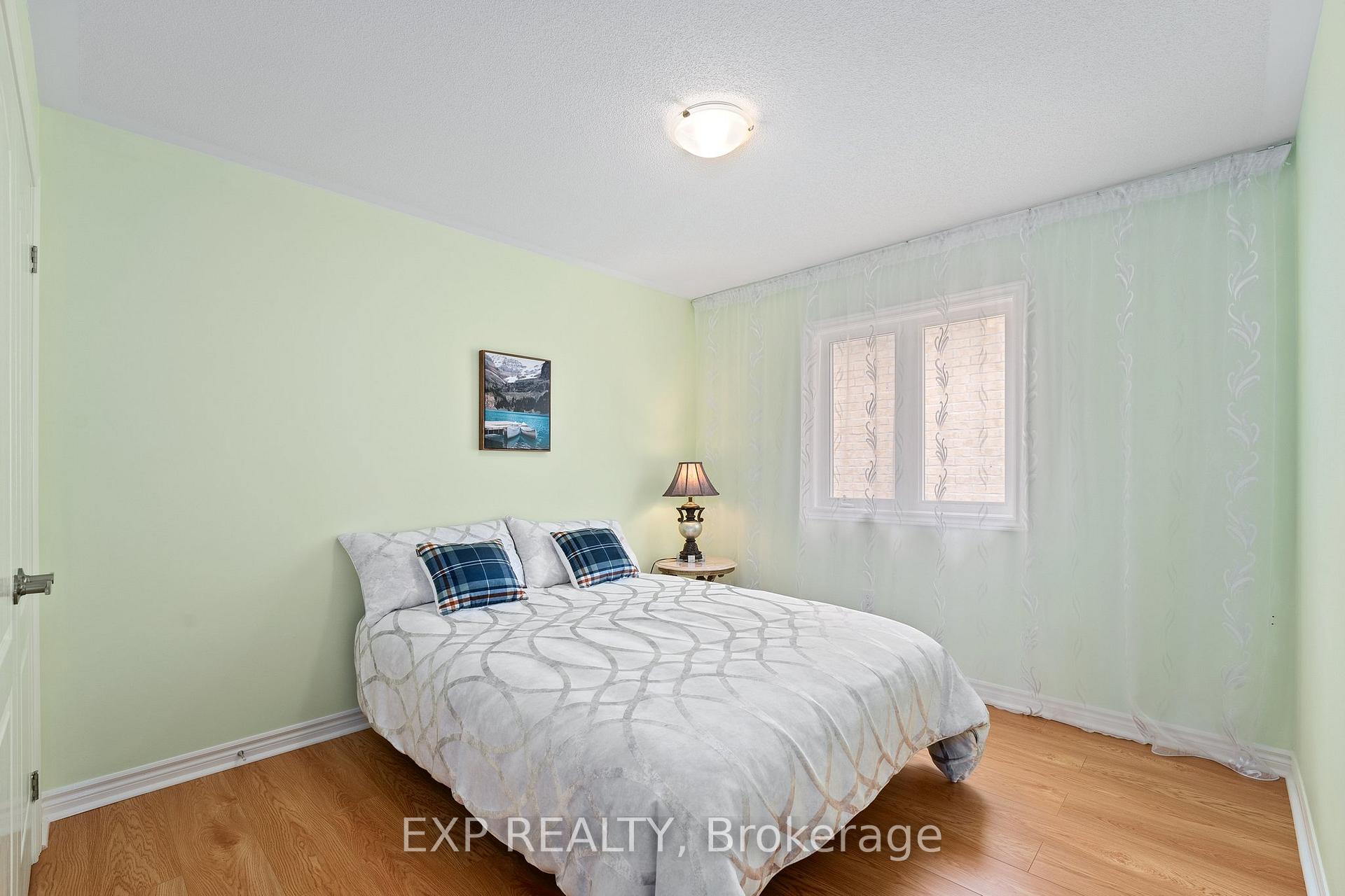 Photo 26 of 26 Pietrowski Drive, Georgina, Keswick North — HOMEH