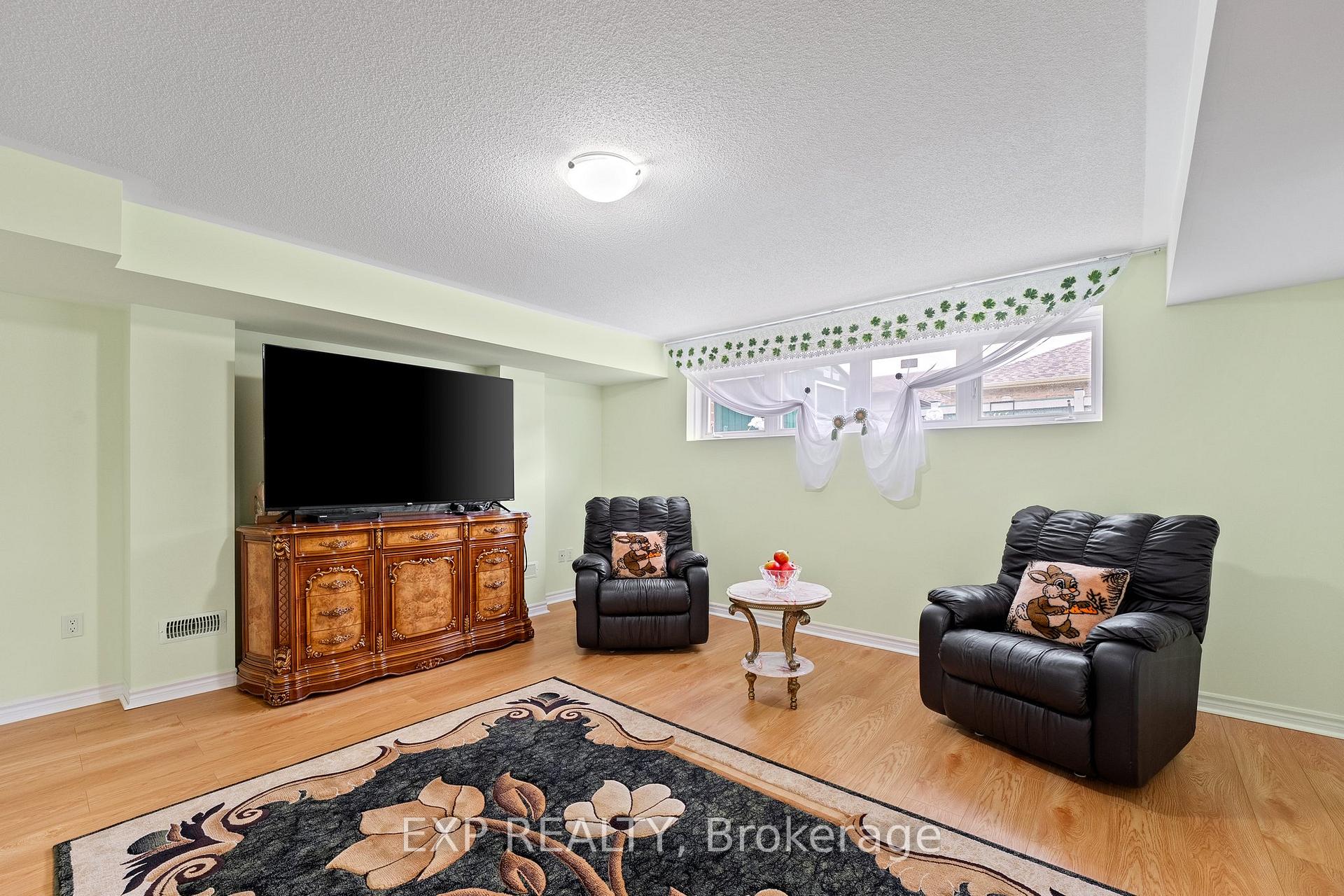 Photo 29 of 26 Pietrowski Drive, Georgina, Keswick North — HOMEH