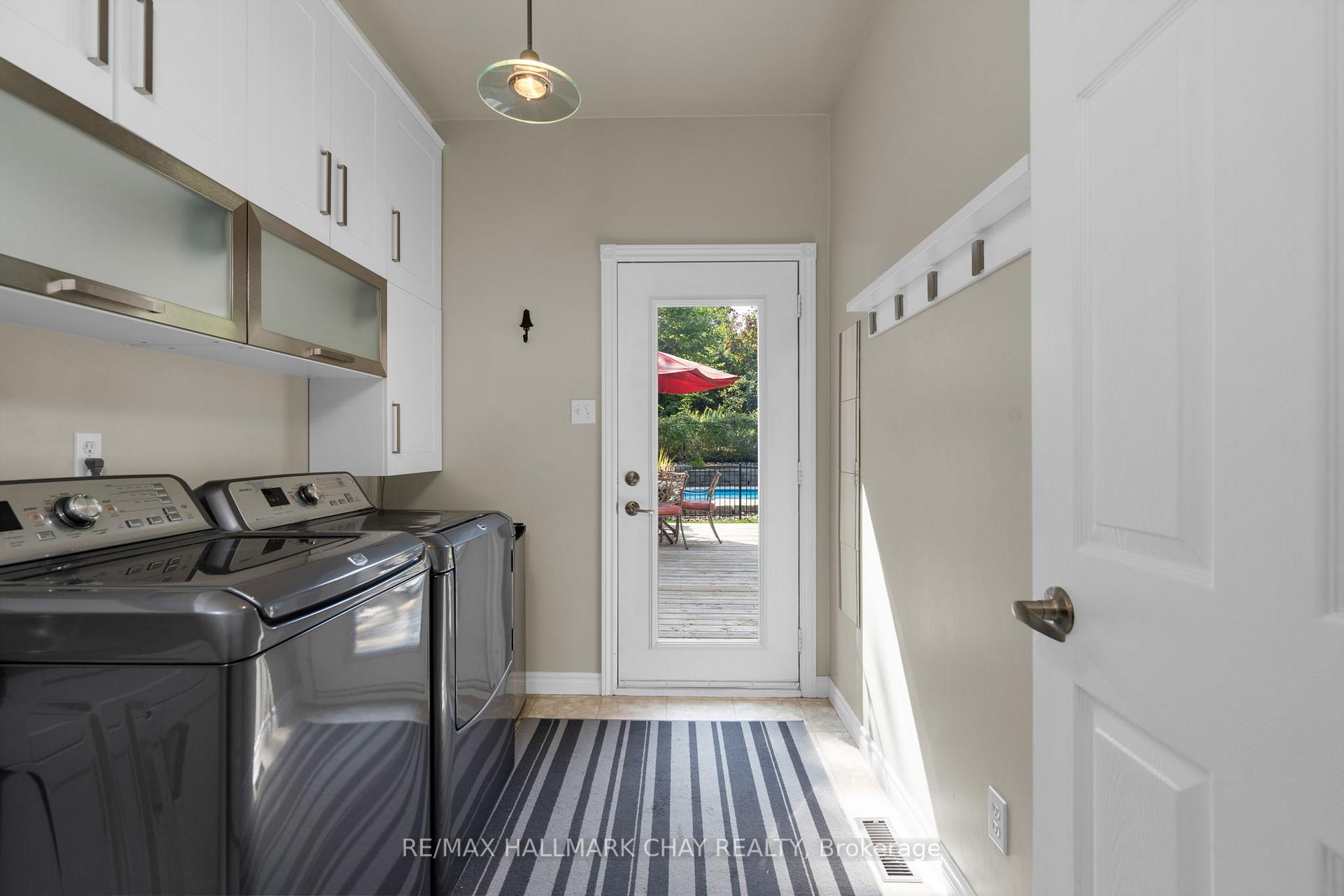Photo 13 of 9 Crimson Ridge Road, Barrie, Bayshore — HOMEH