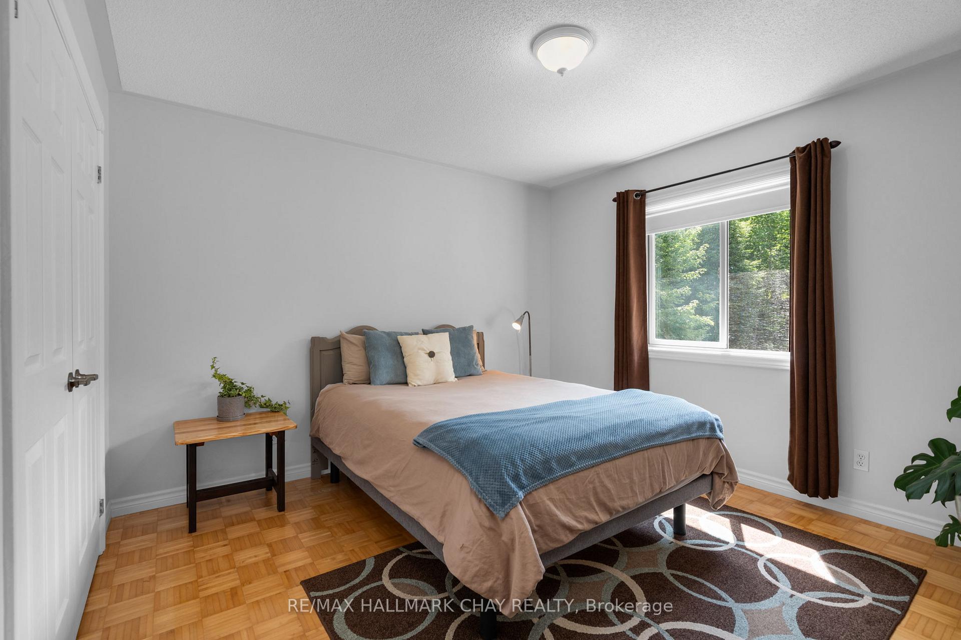 Photo 19 of 9 Crimson Ridge Road, Barrie, Bayshore — HOMEH