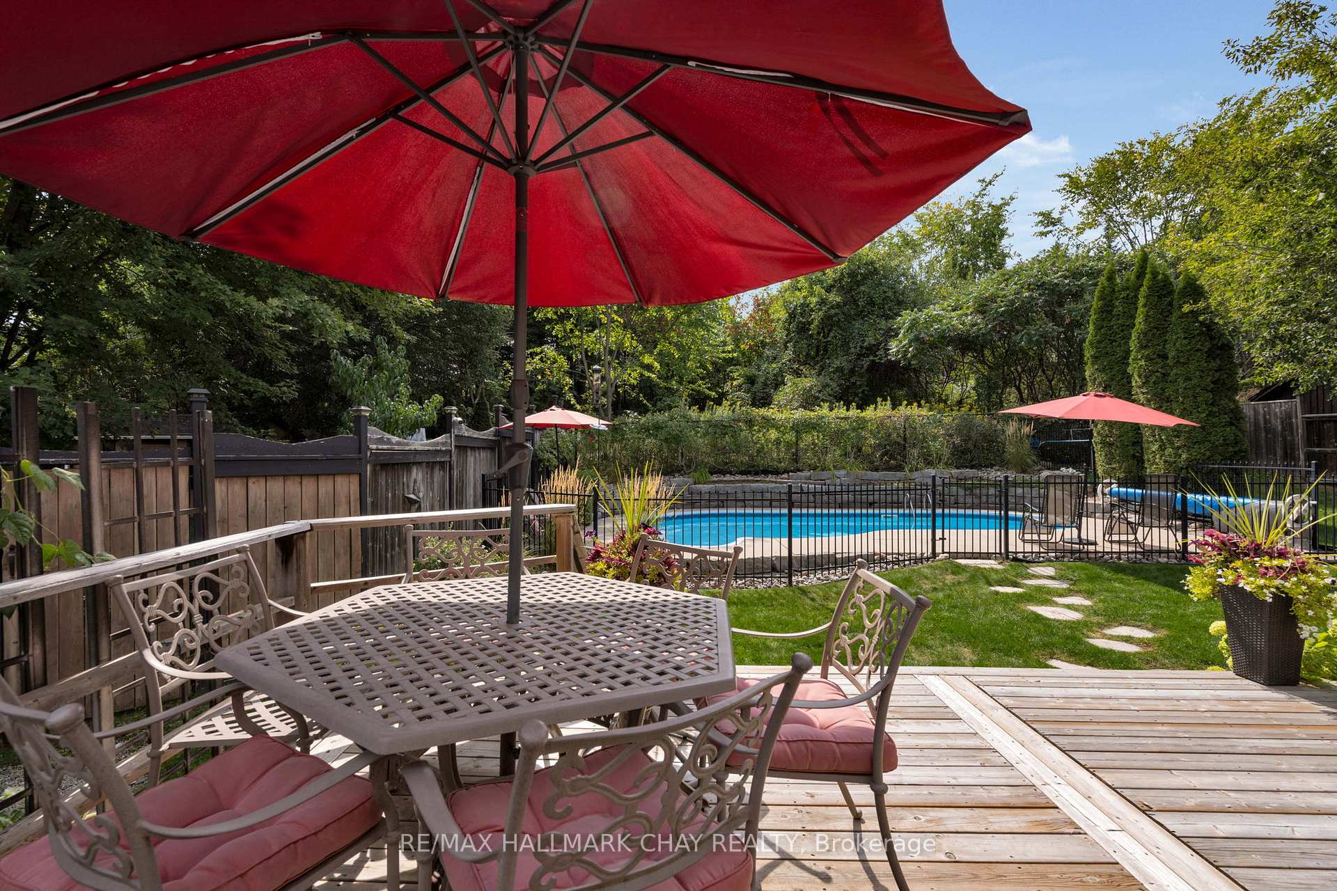 Photo 35 of 9 Crimson Ridge Road, Barrie, Bayshore — HOMEH